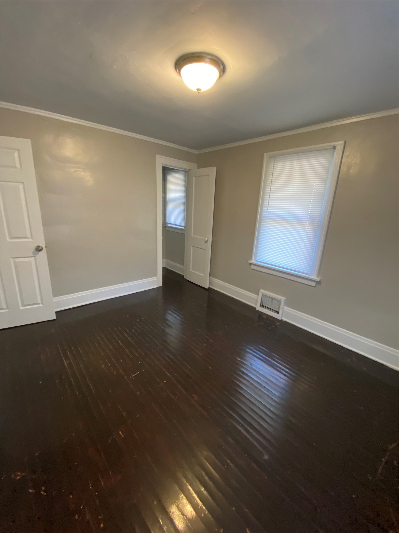 1527 Forest Avenue Property Photo 18