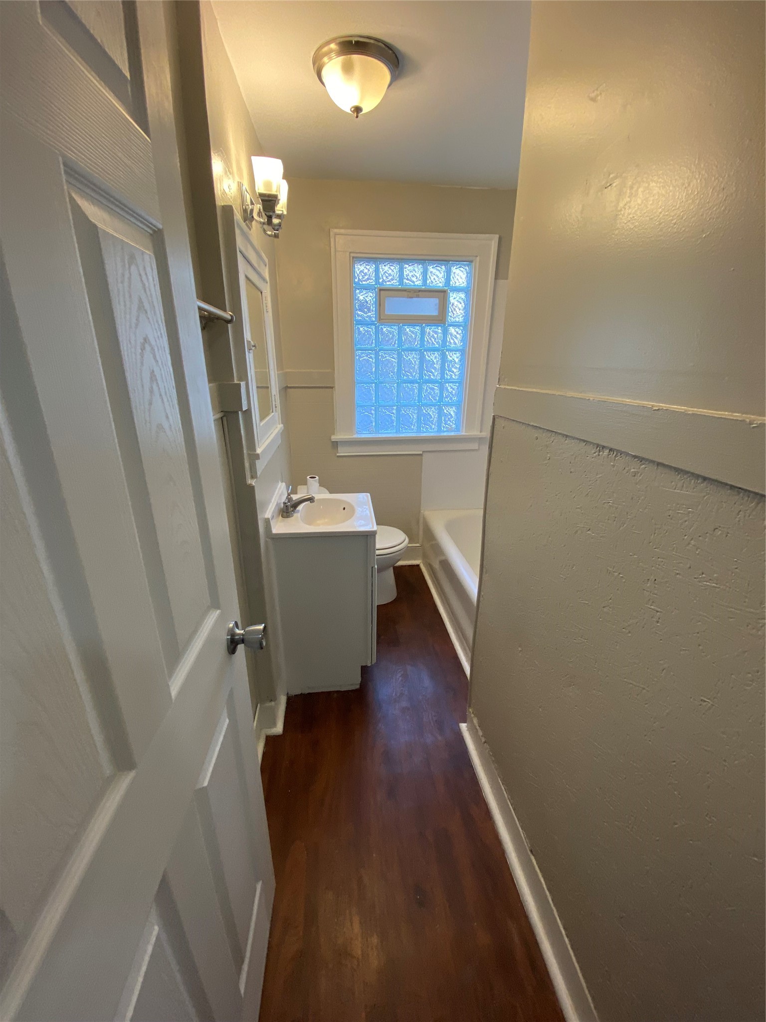 1527 Forest Avenue Property Photo 19