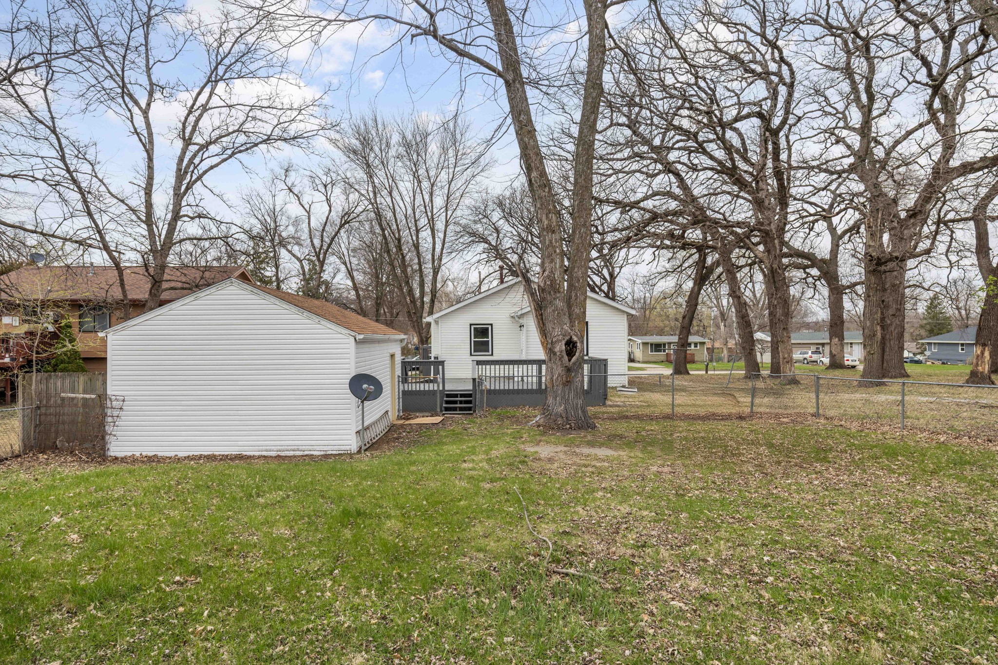 1521 E Glenwood Drive Property Photo 18