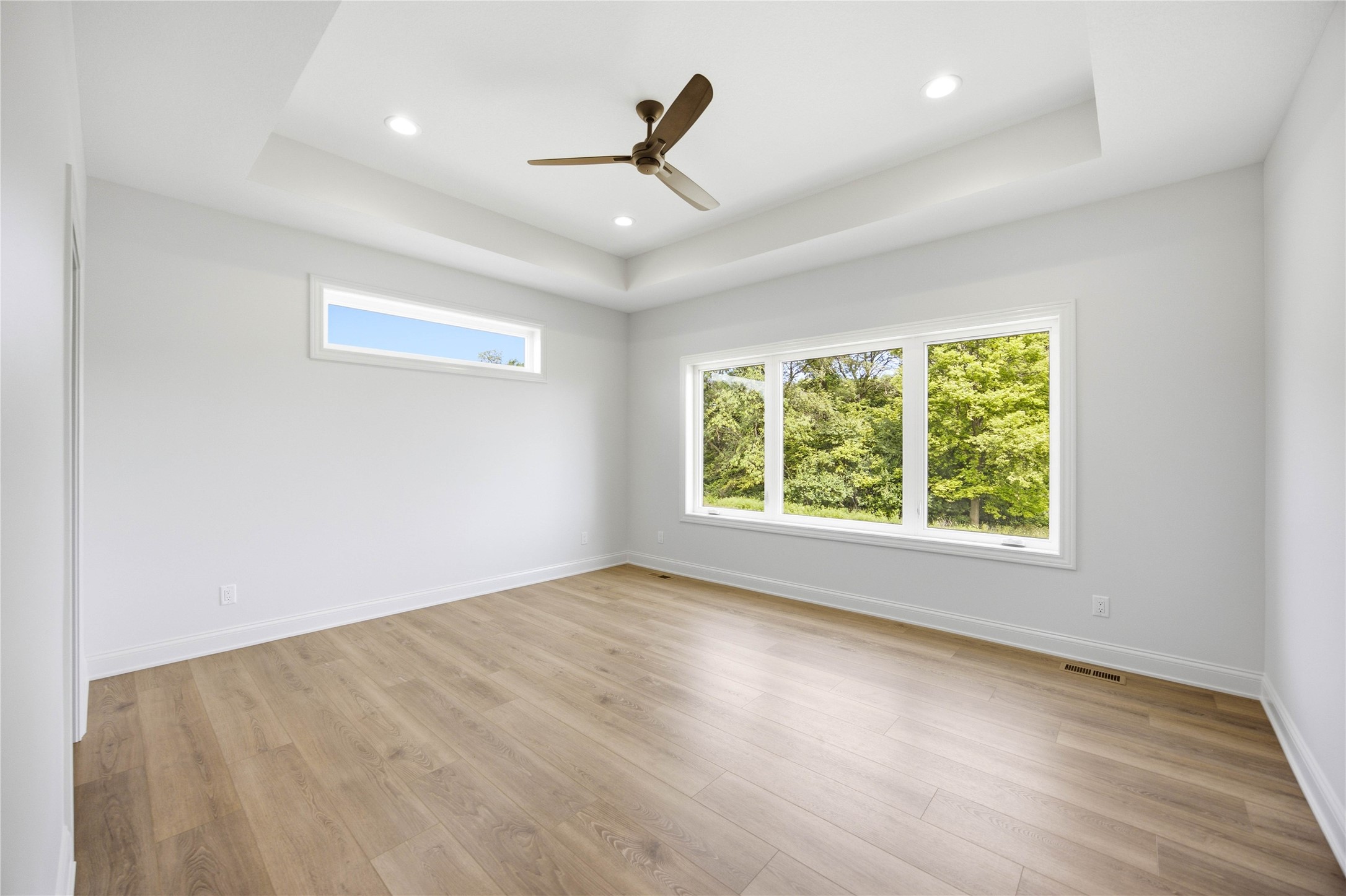 17539 North Valley Drive Property Photo 12