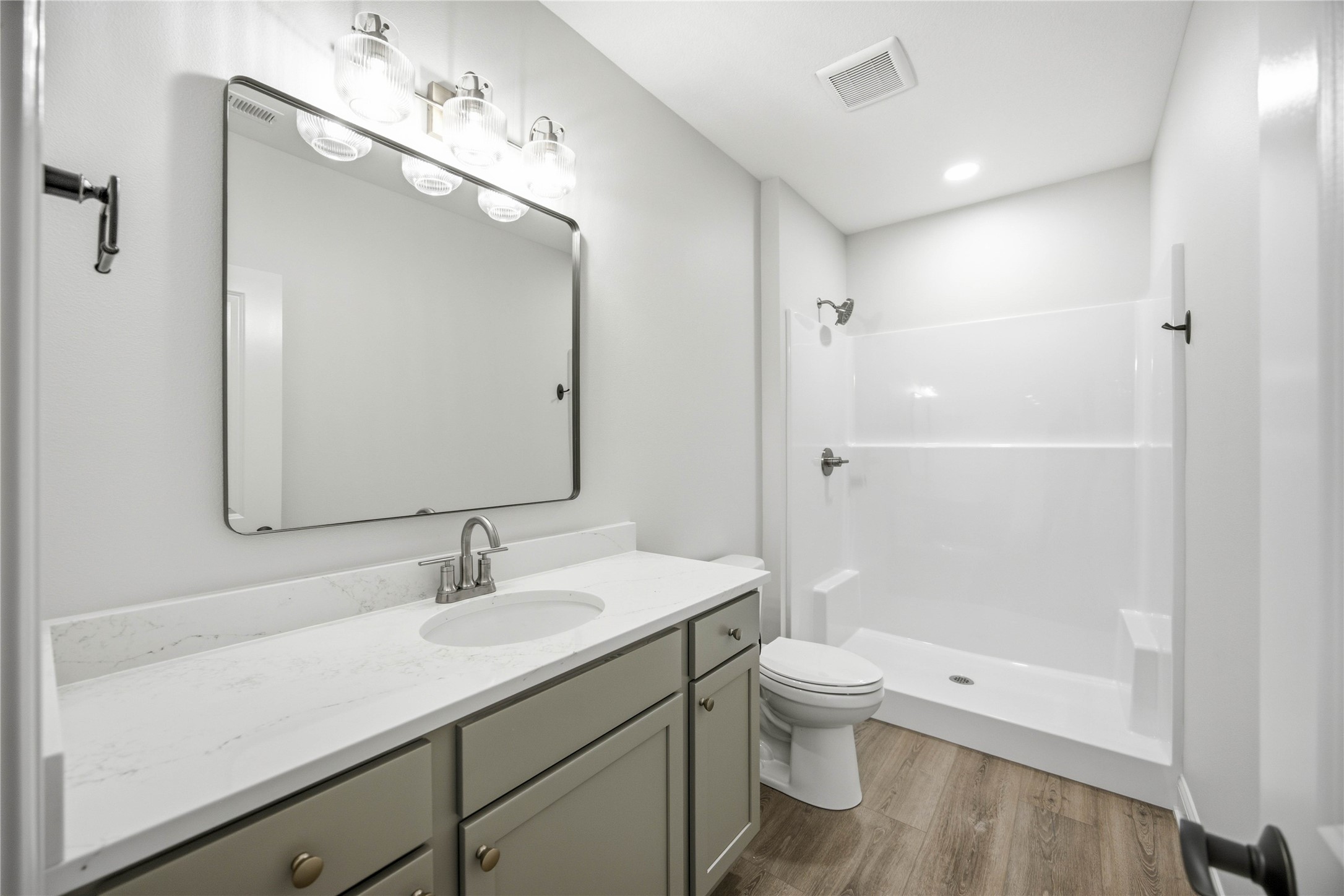 17539 North Valley Drive Property Photo 27