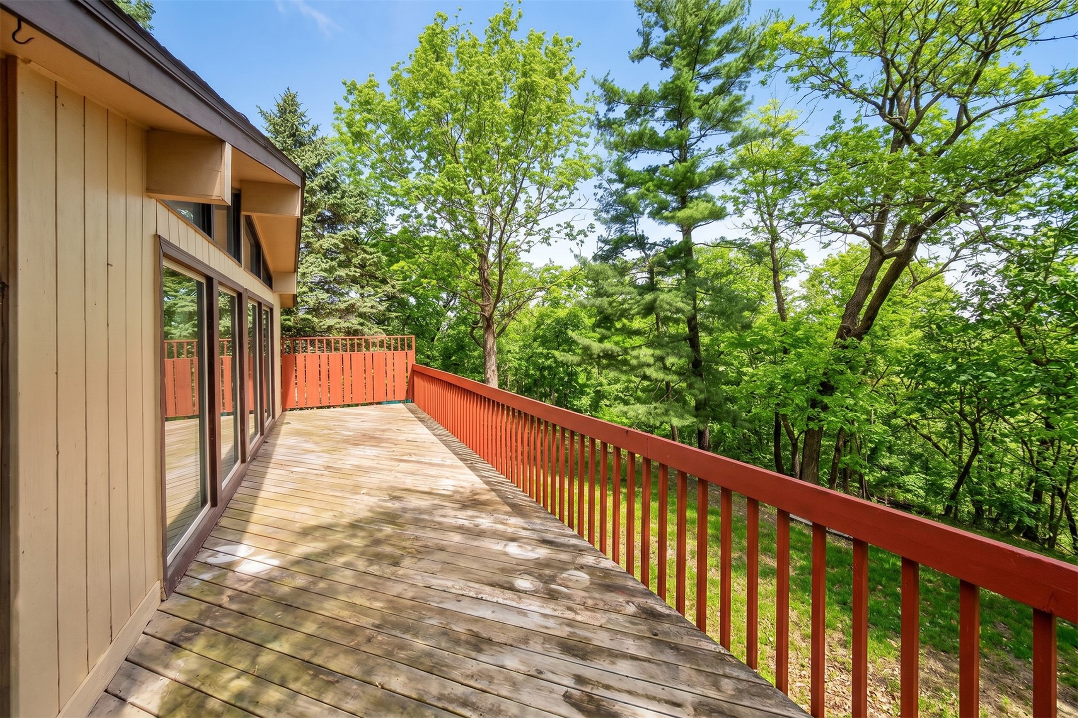 3515 Skyline Drive Property Photo 5