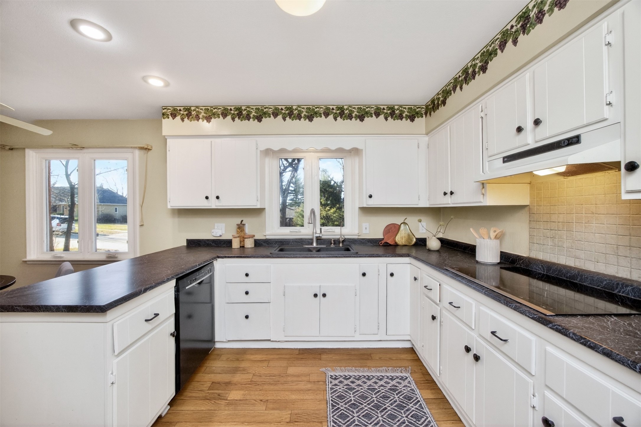 3515 Skyline Drive Property Photo 13