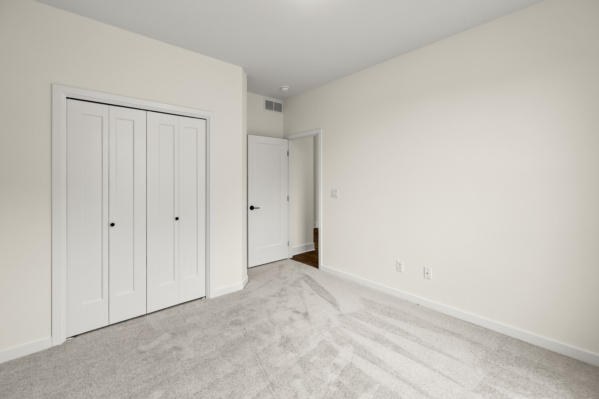 511 Ne 59th Street Property Photo 23