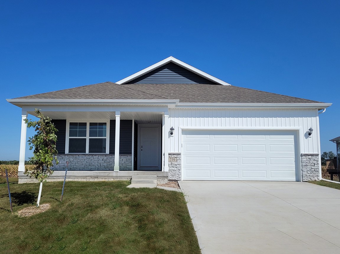 5908 NE Verona Drive Property Photo 1