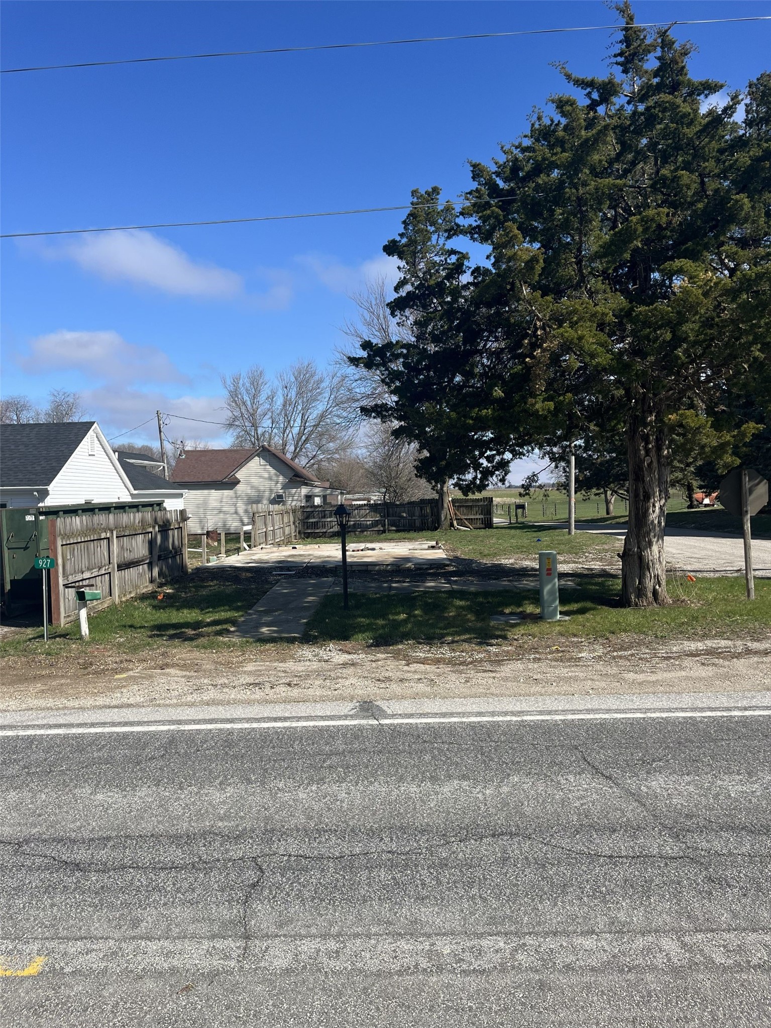 927 22nd Street Property Photo 3
