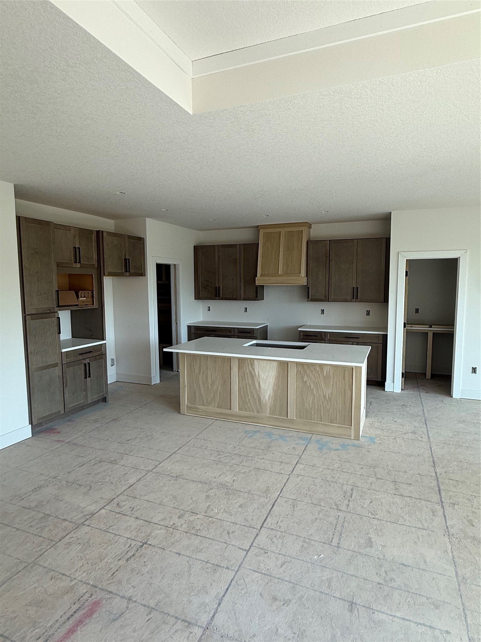 1344 S Lotus Place Property Photo 3