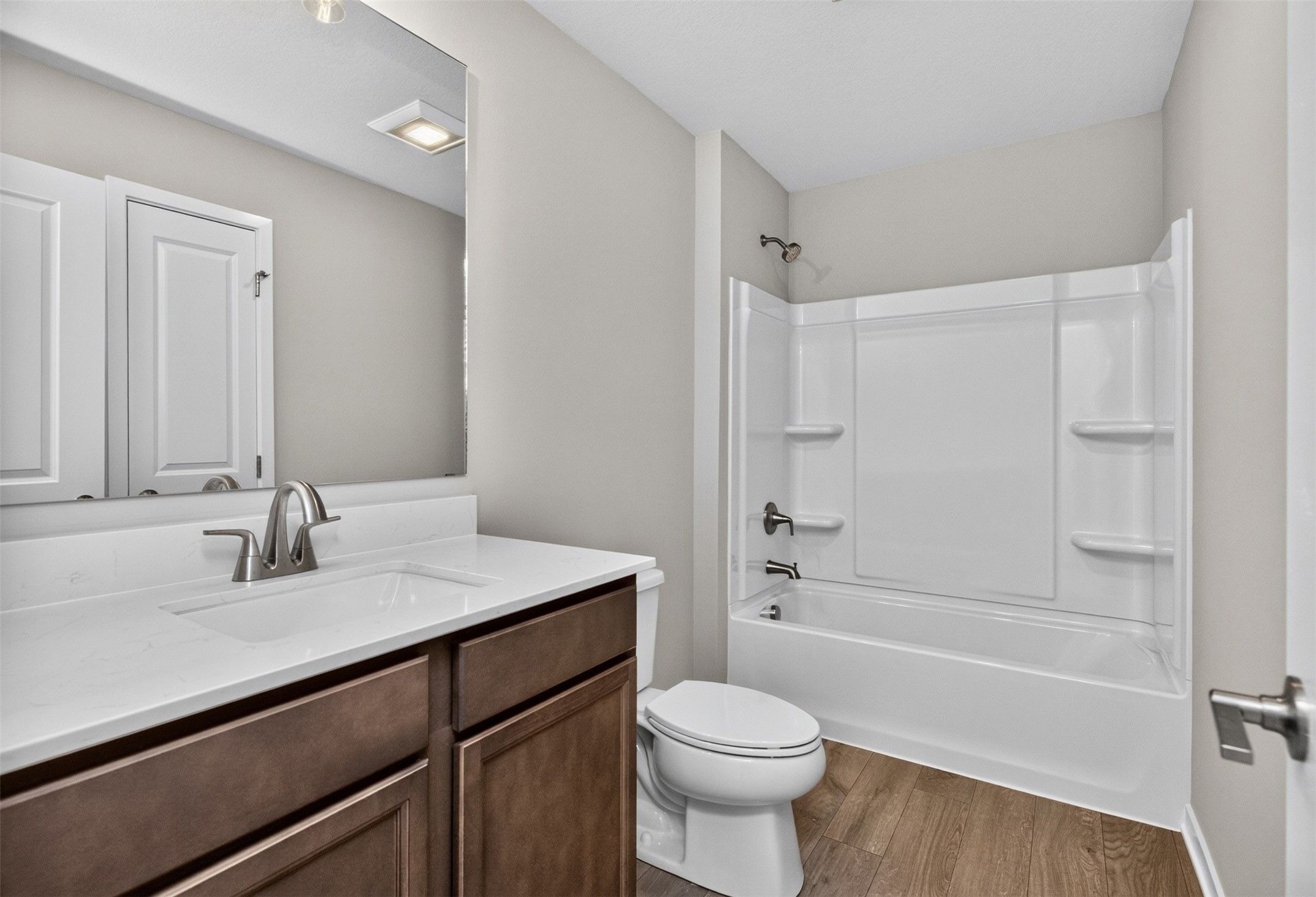 1108 Featherstone Avenue Ne Property Photo 20