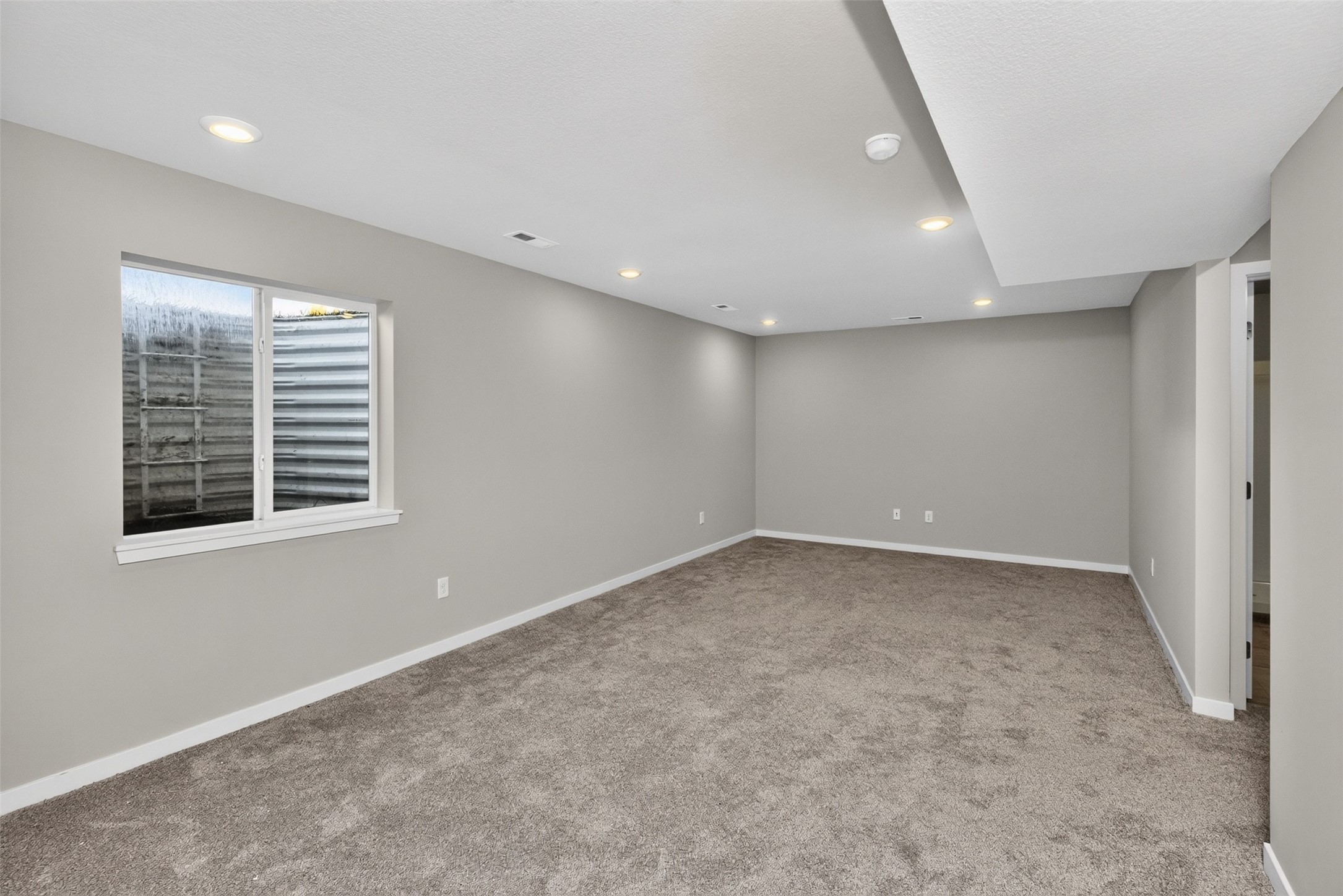 1108 Featherstone Avenue Ne Property Photo 26