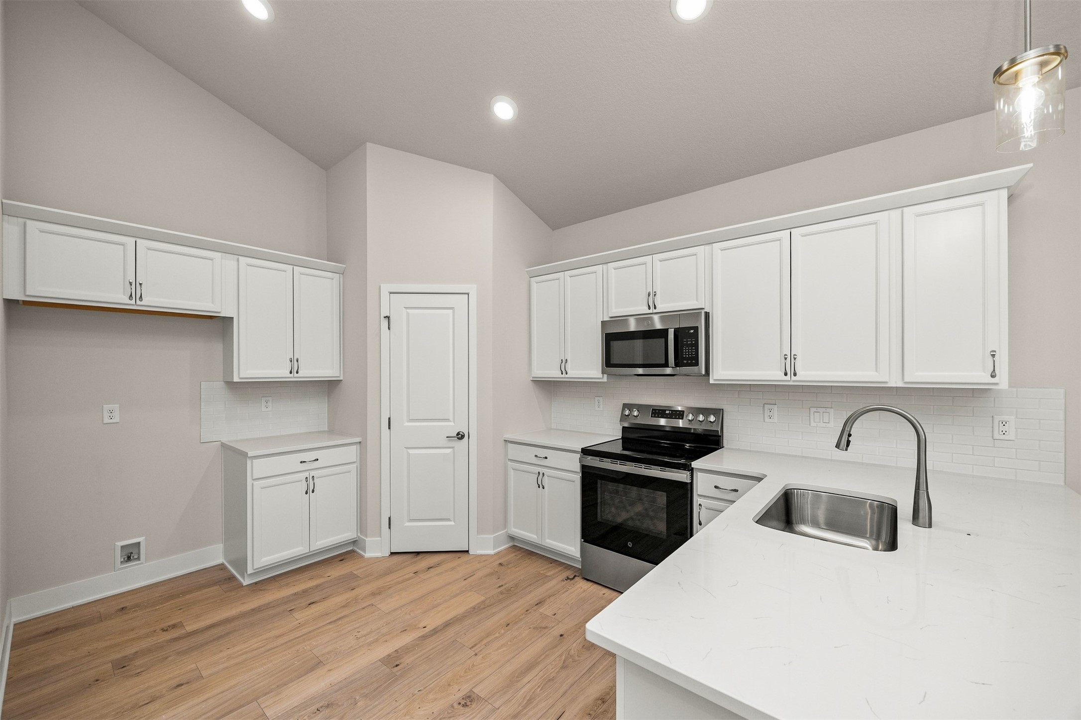 6522 Ne 11th Court Property Photo 17