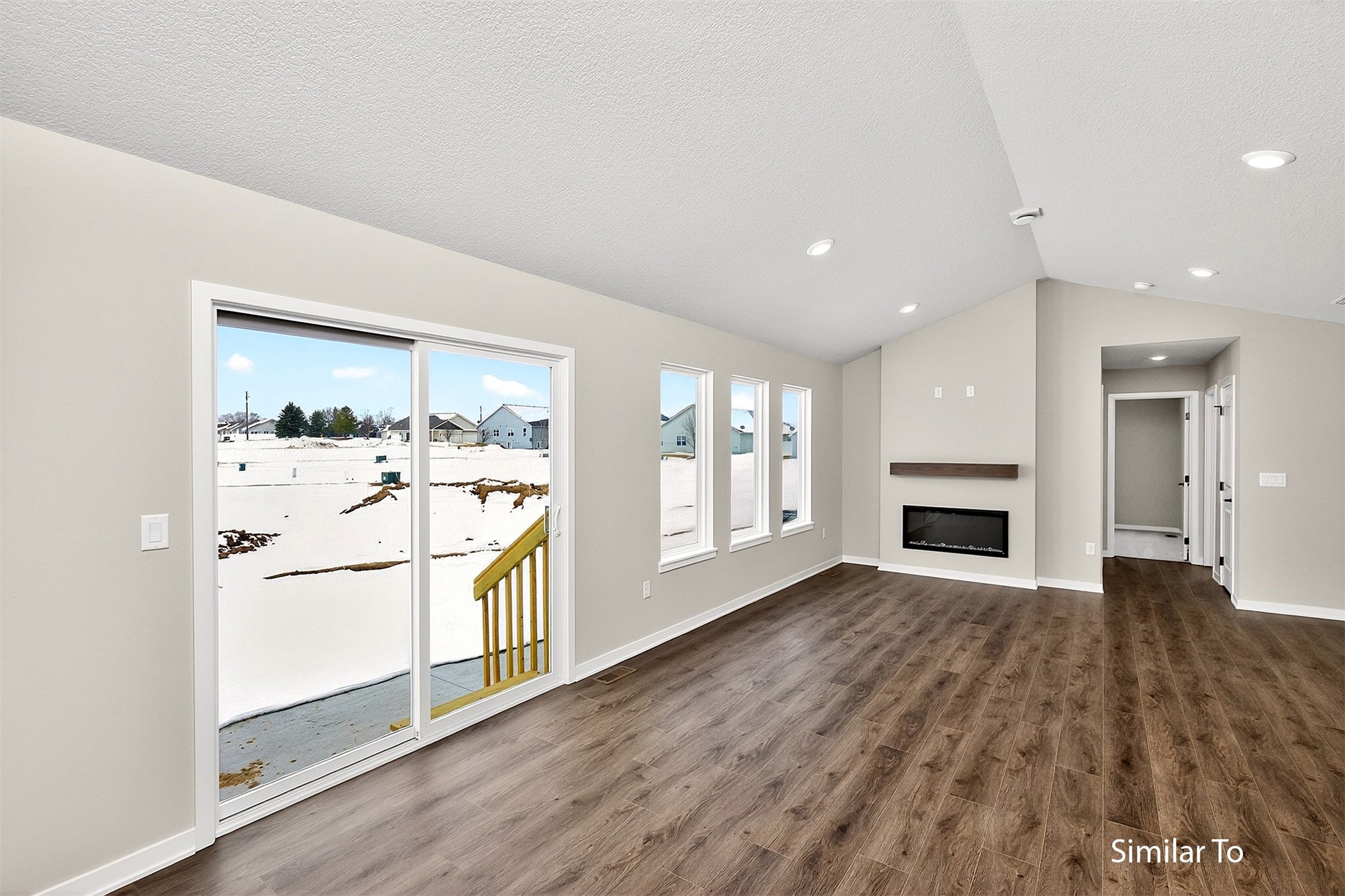 1485 Foxtail Drive Se Property Photo 6