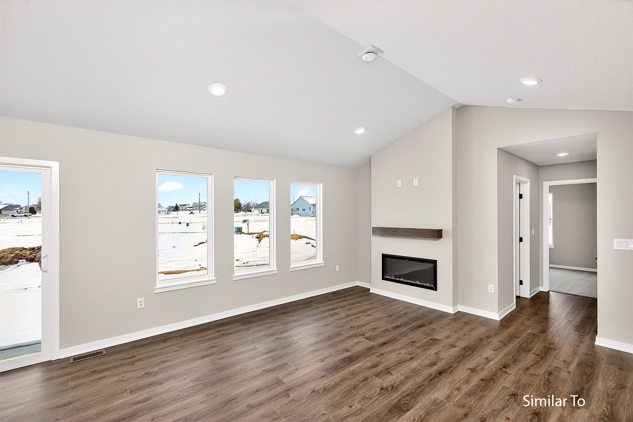 1485 Foxtail Drive Se Property Photo 8