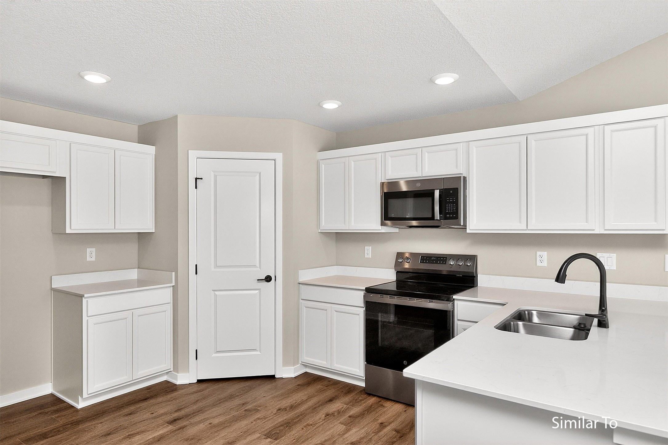 1485 Foxtail Drive Se Property Photo 14