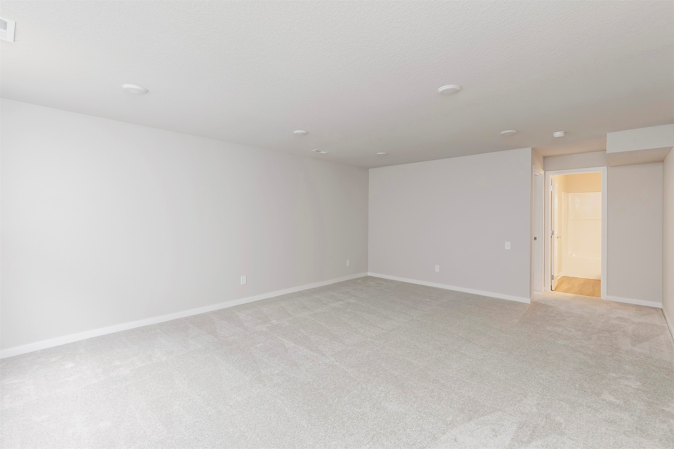 1209 Ne 56th Street Property Photo 28