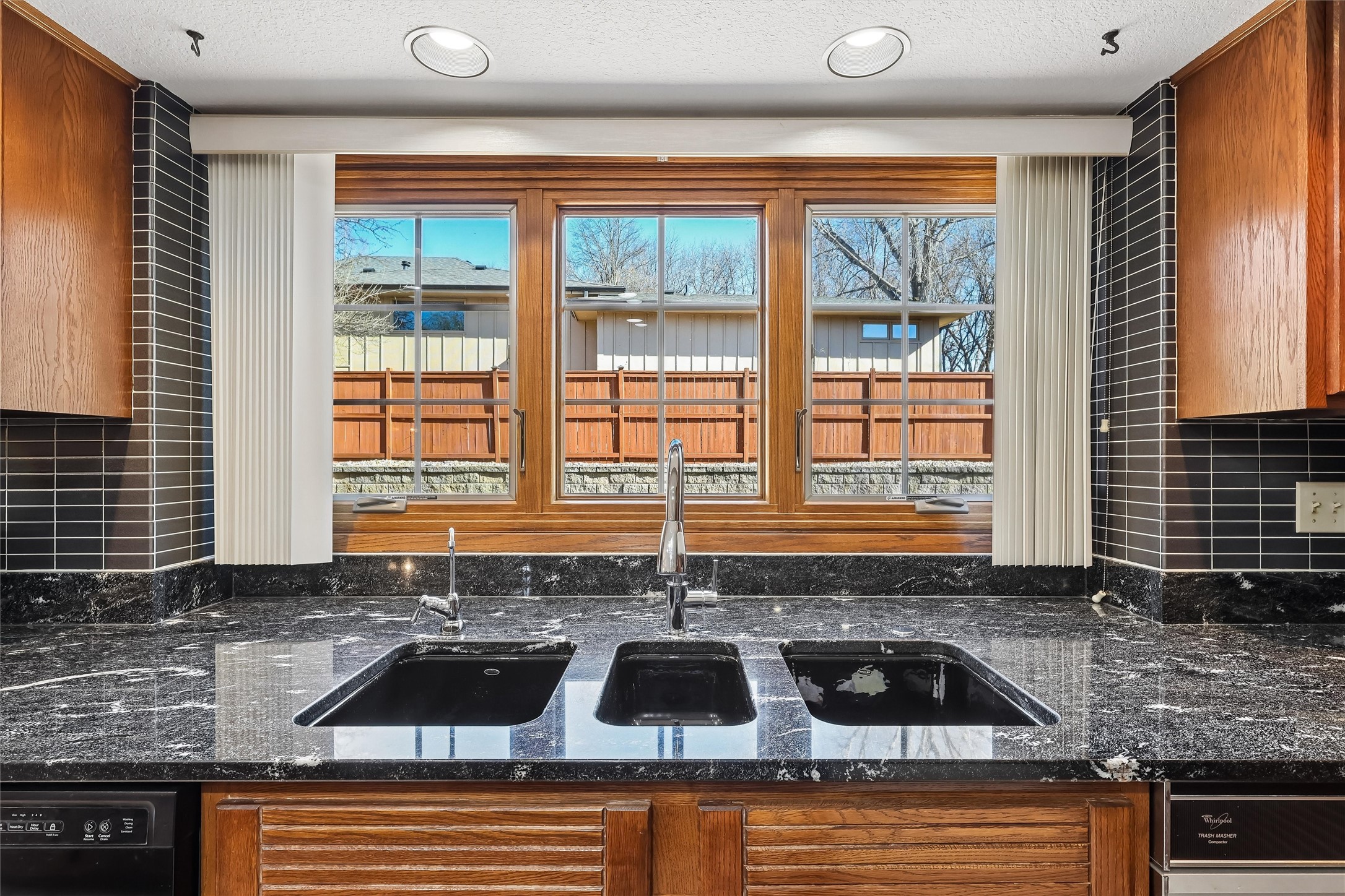 707 38th Street Property Photo 11