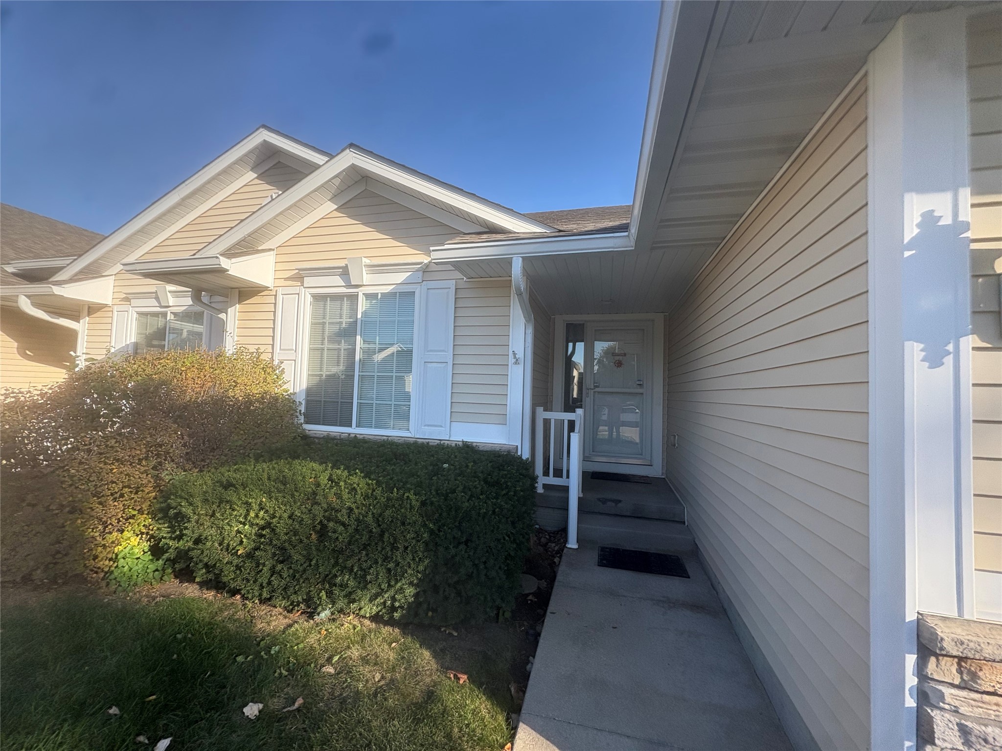 6015 NW 49th Street Property Photo 1