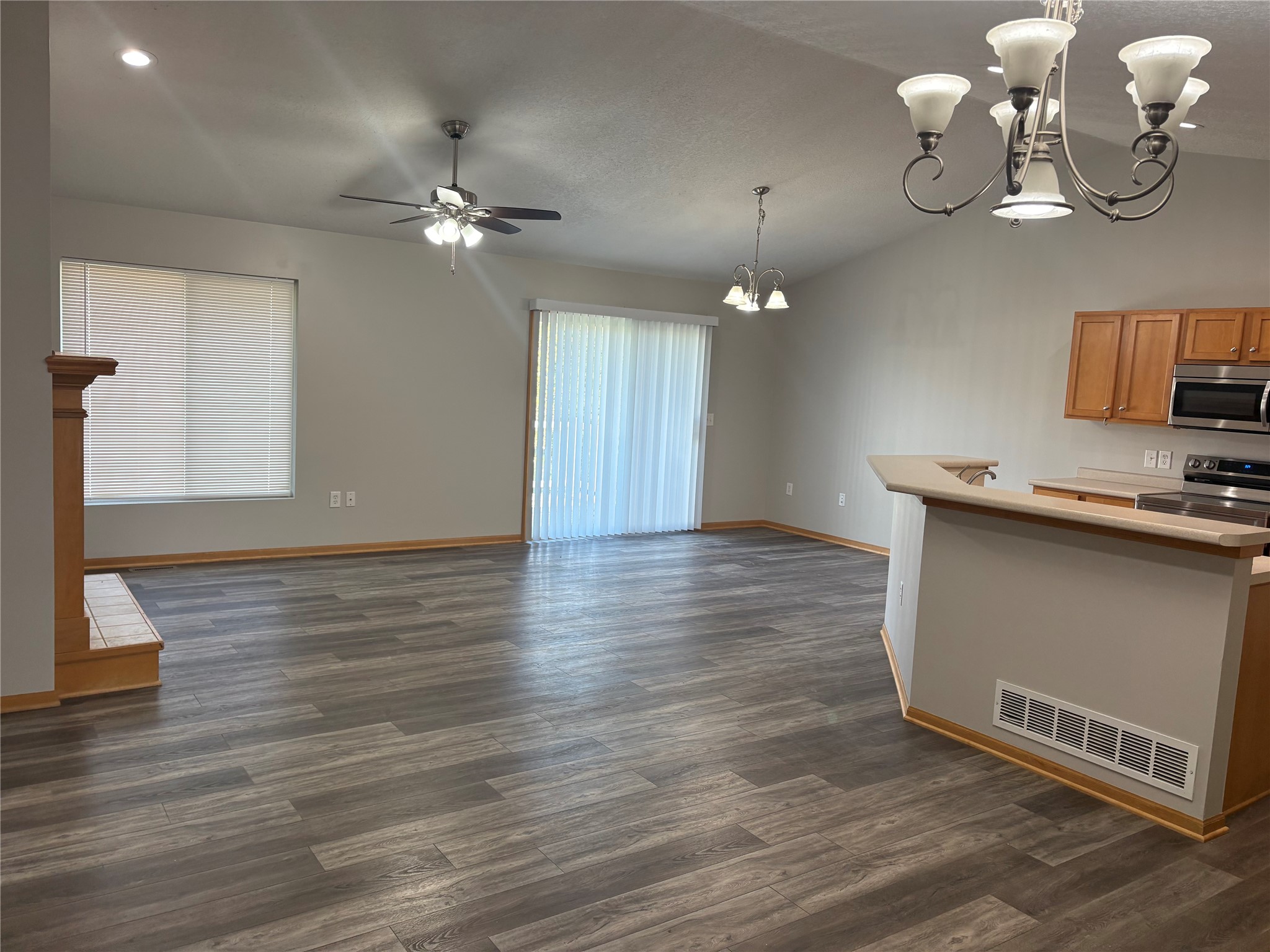 6015 Nw 49th Street Property Photo 4
