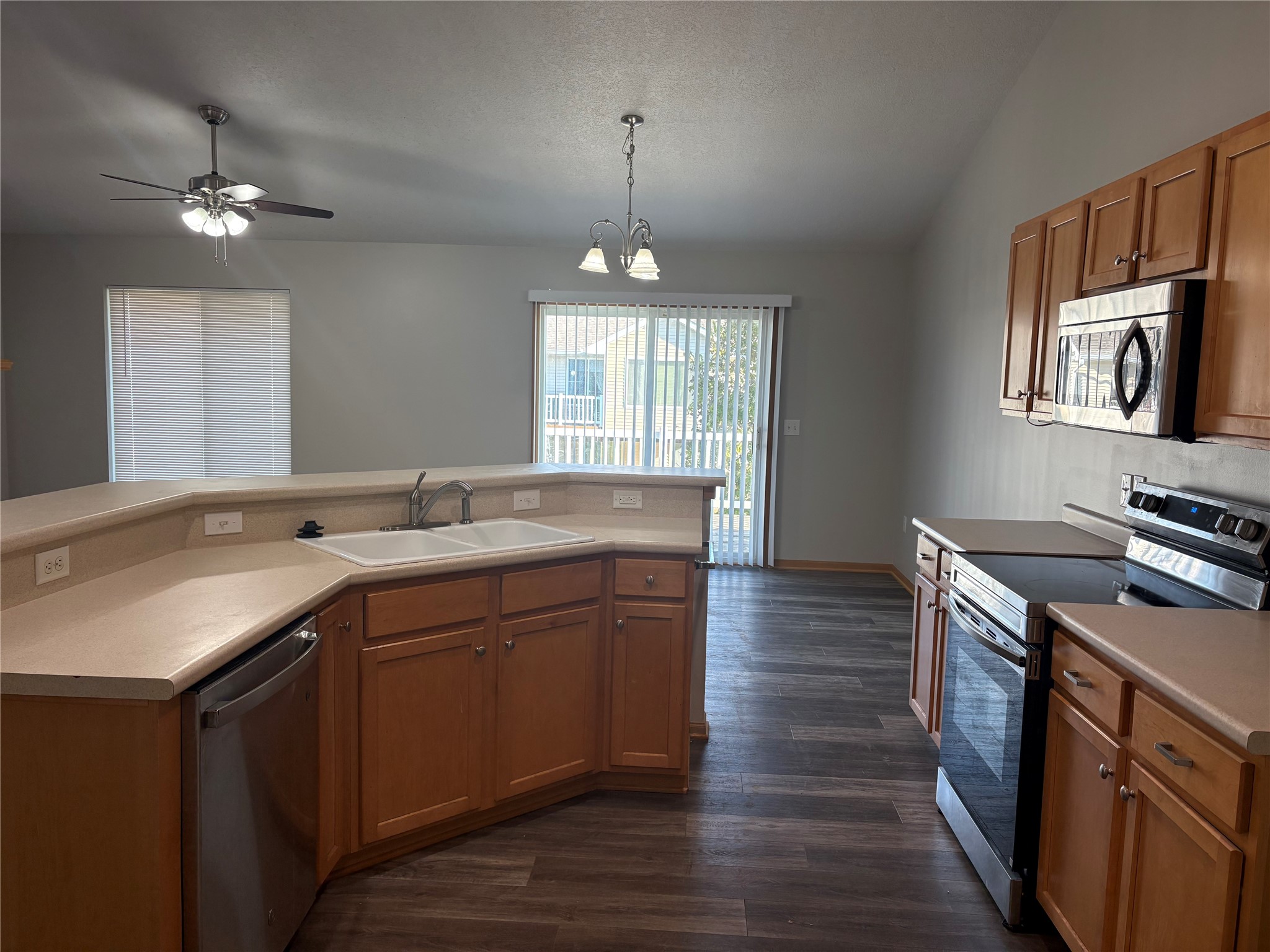 6015 Nw 49th Street Property Photo 5