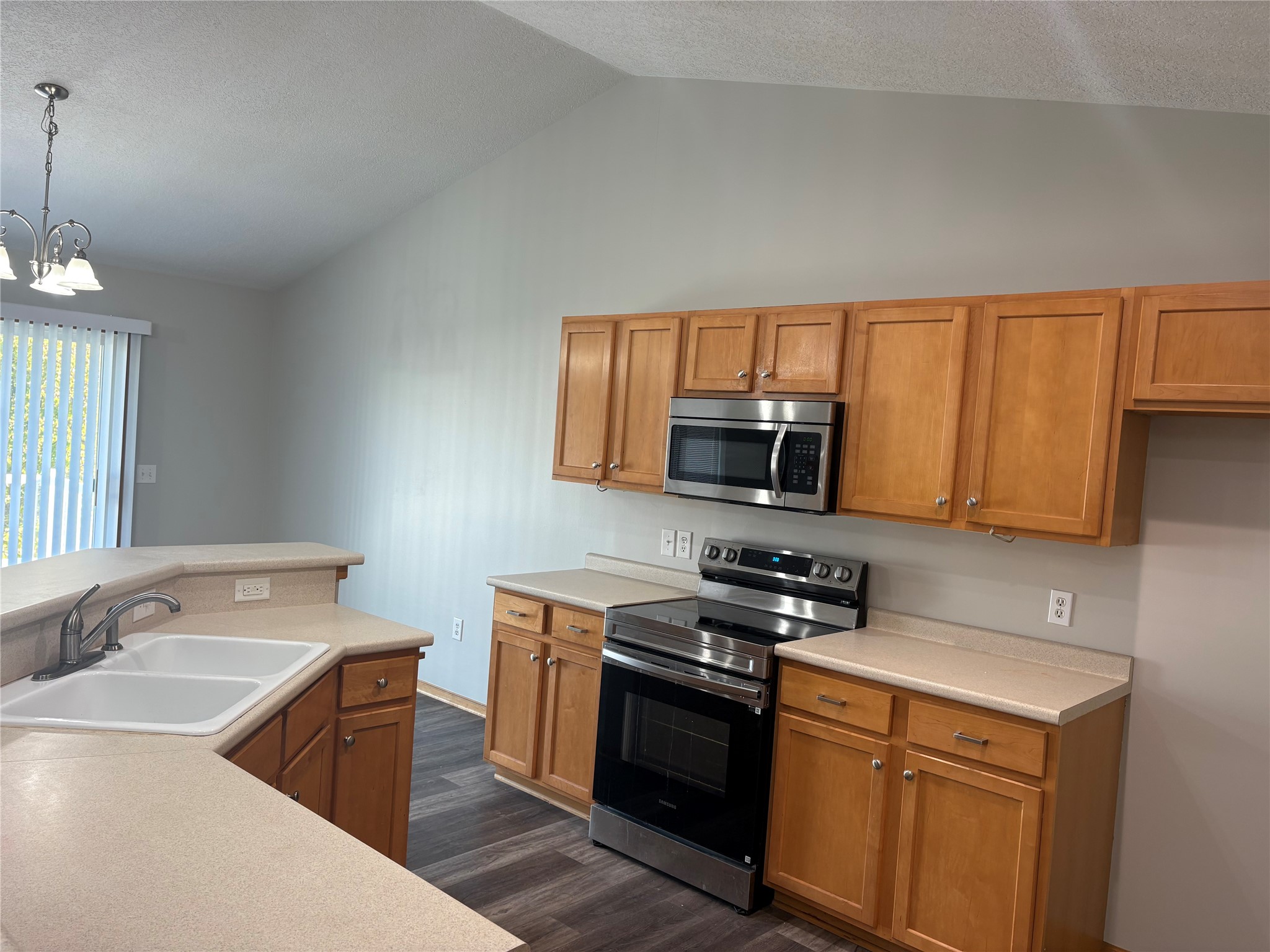 6015 Nw 49th Street Property Photo 6