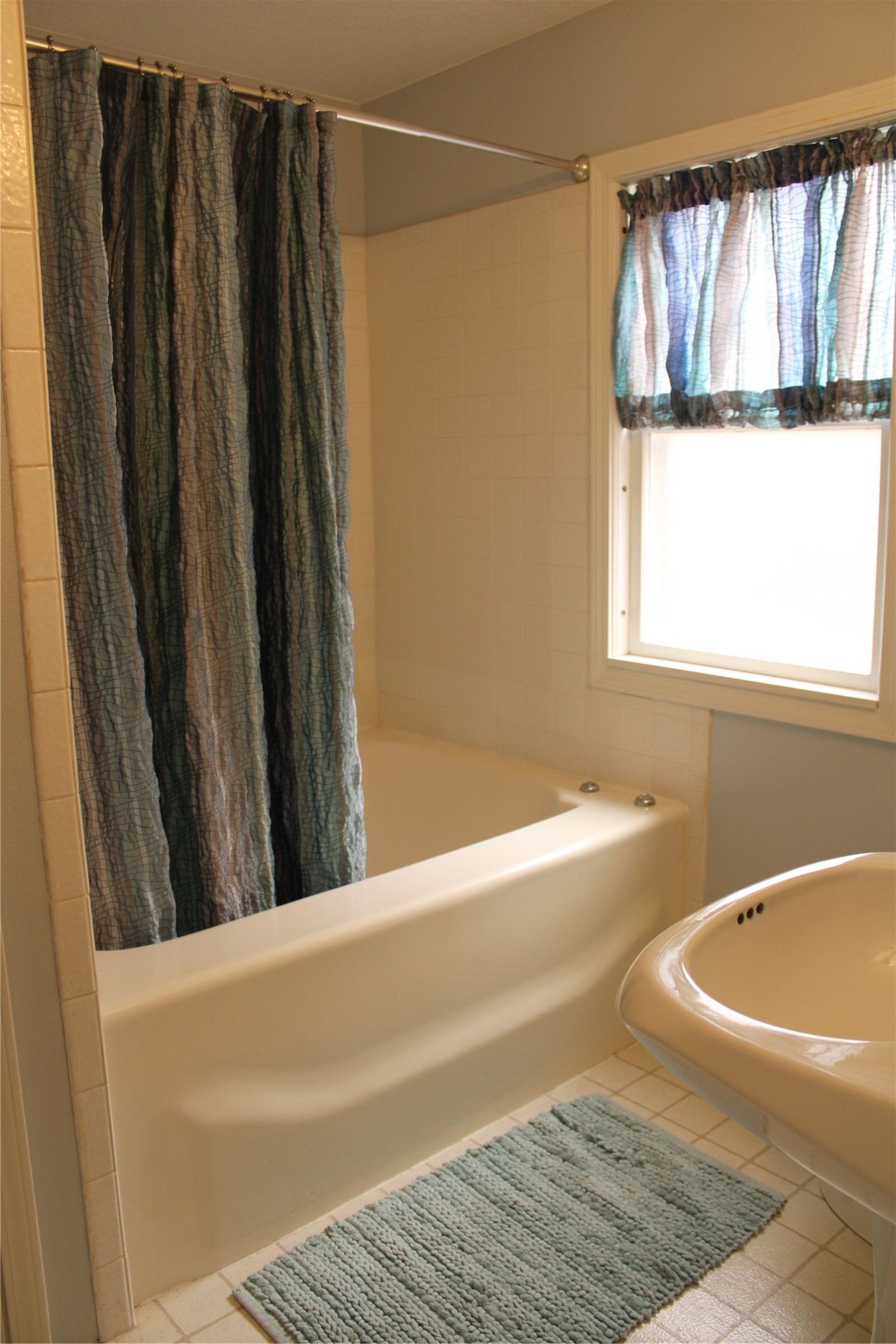4029 Ashby Avenue Property Photo 23