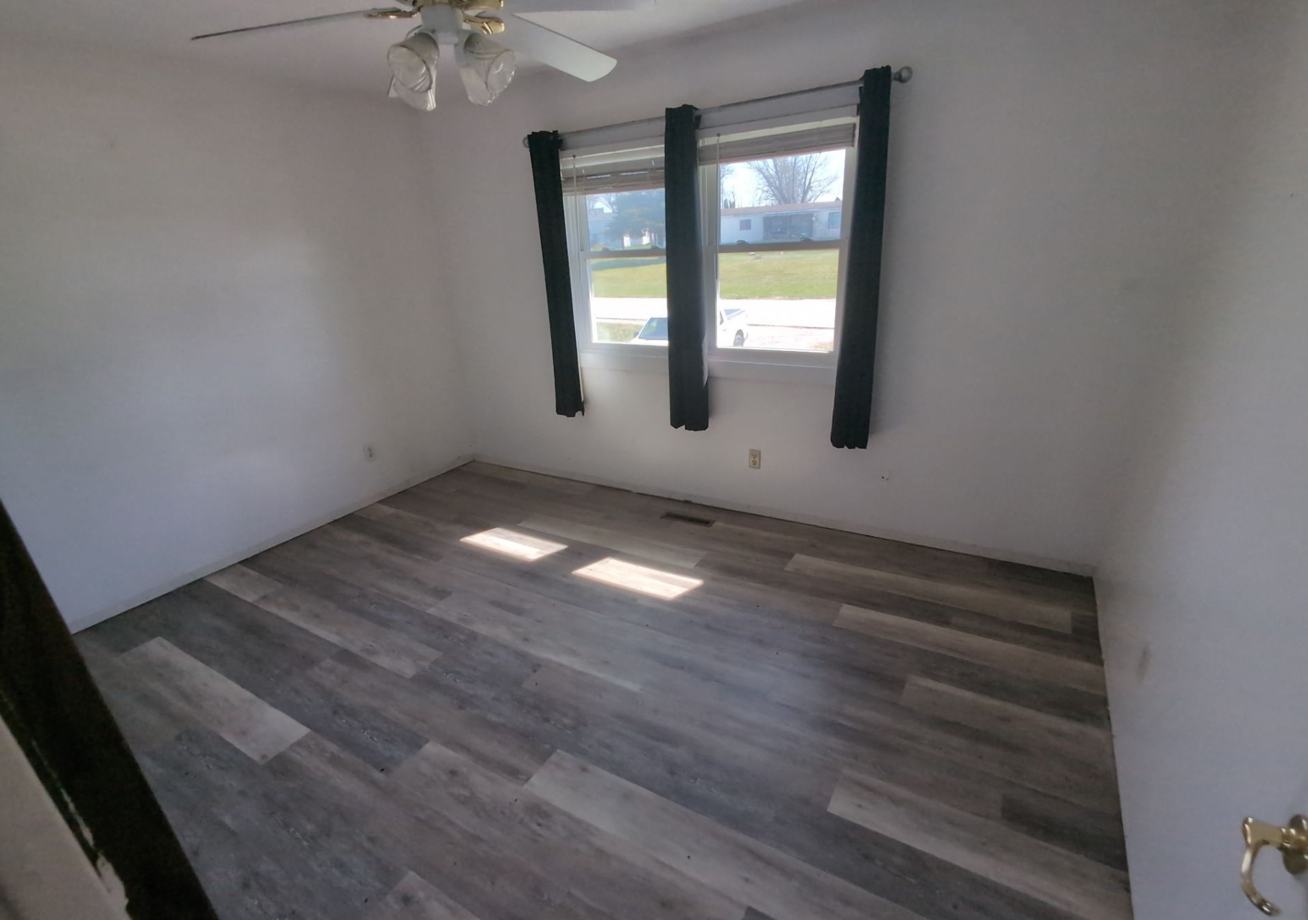 700 S Vine Street Property Photo 11