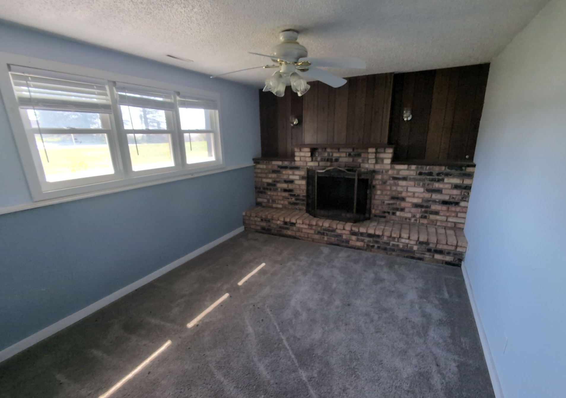 700 S Vine Street Property Photo 14