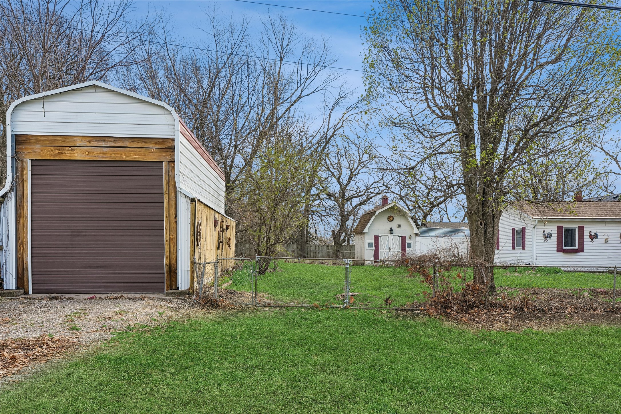 312 S 15th Avenue W Property Photo 18