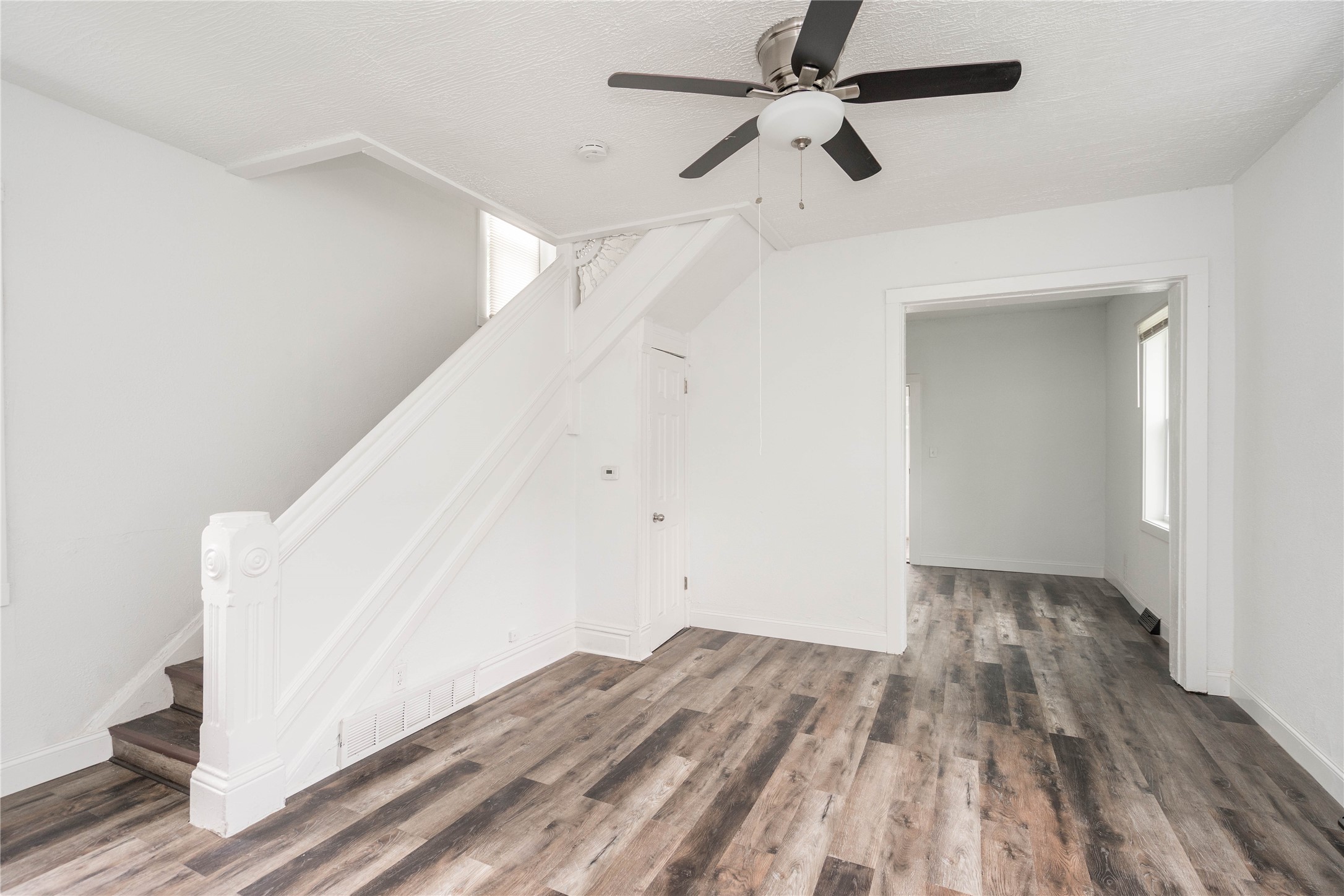 2112 Washington Avenue Property Photo 8