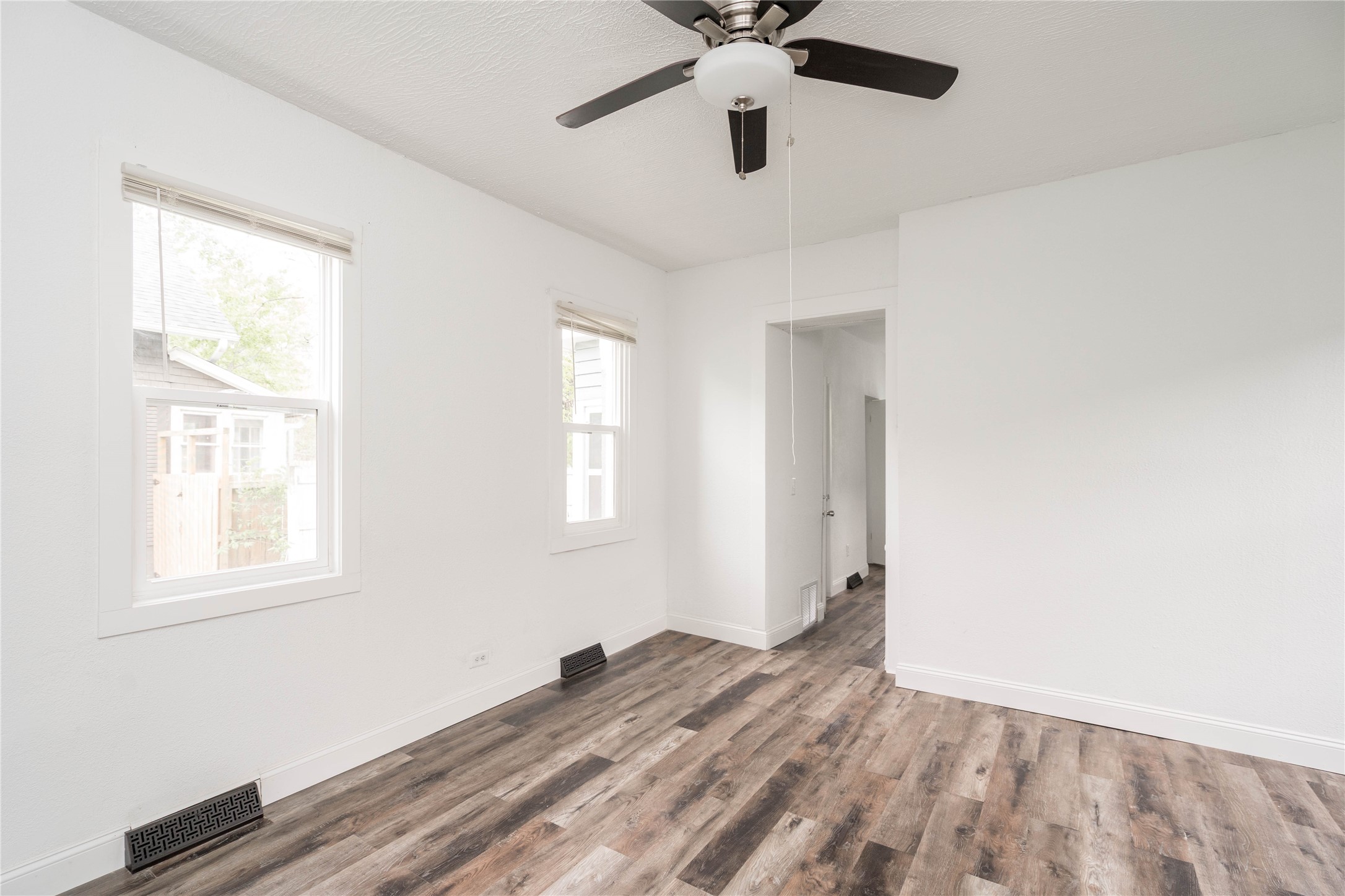 2112 Washington Avenue Property Photo 11