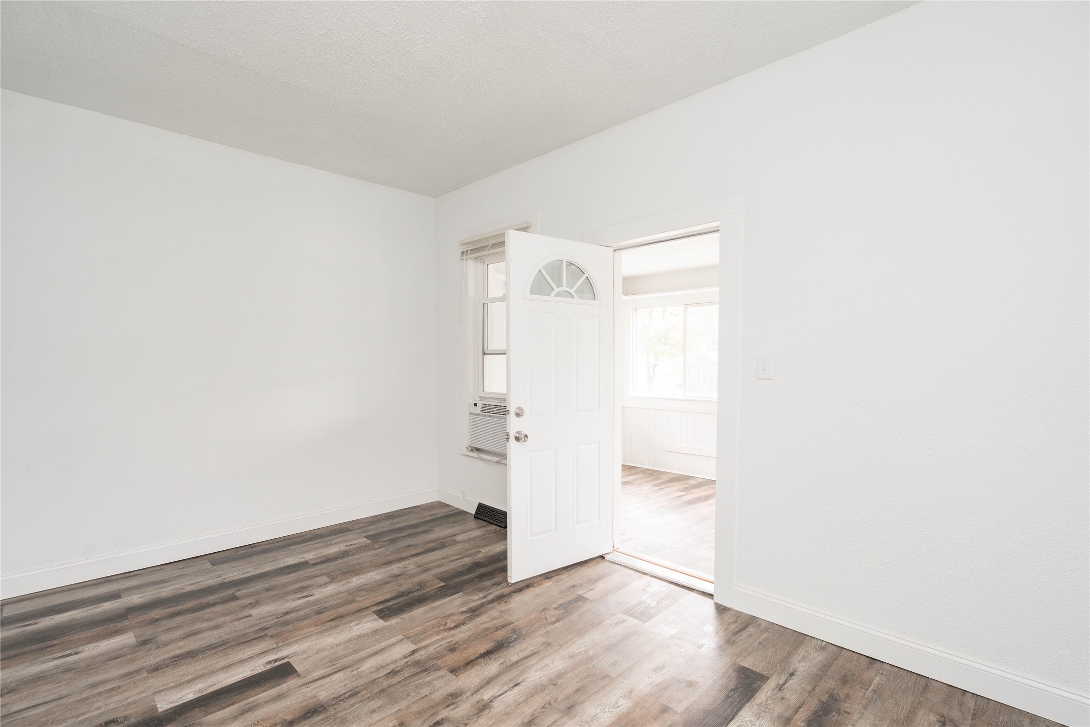 2112 Washington Avenue Property Photo 12
