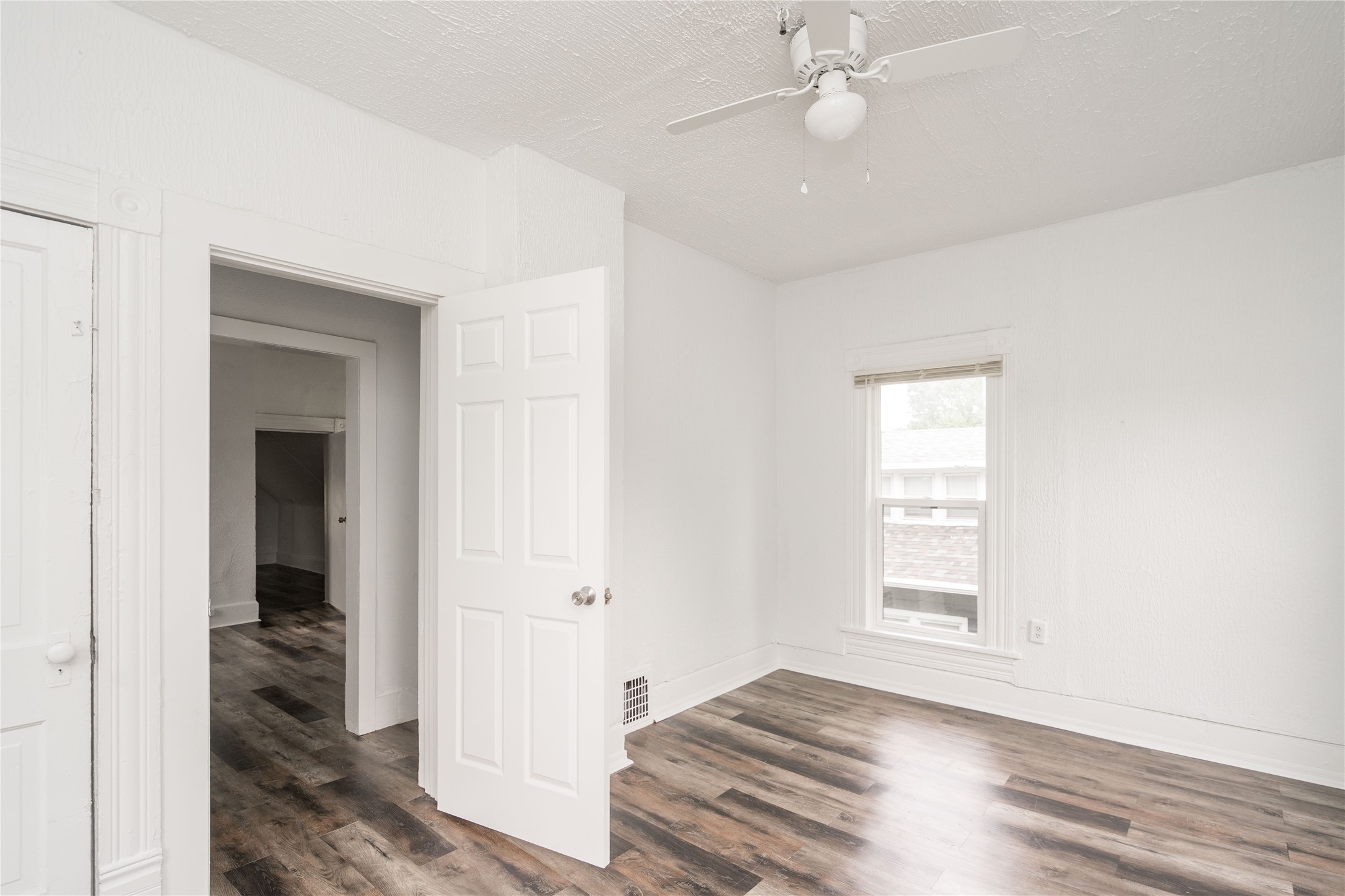 2112 Washington Avenue Property Photo 17