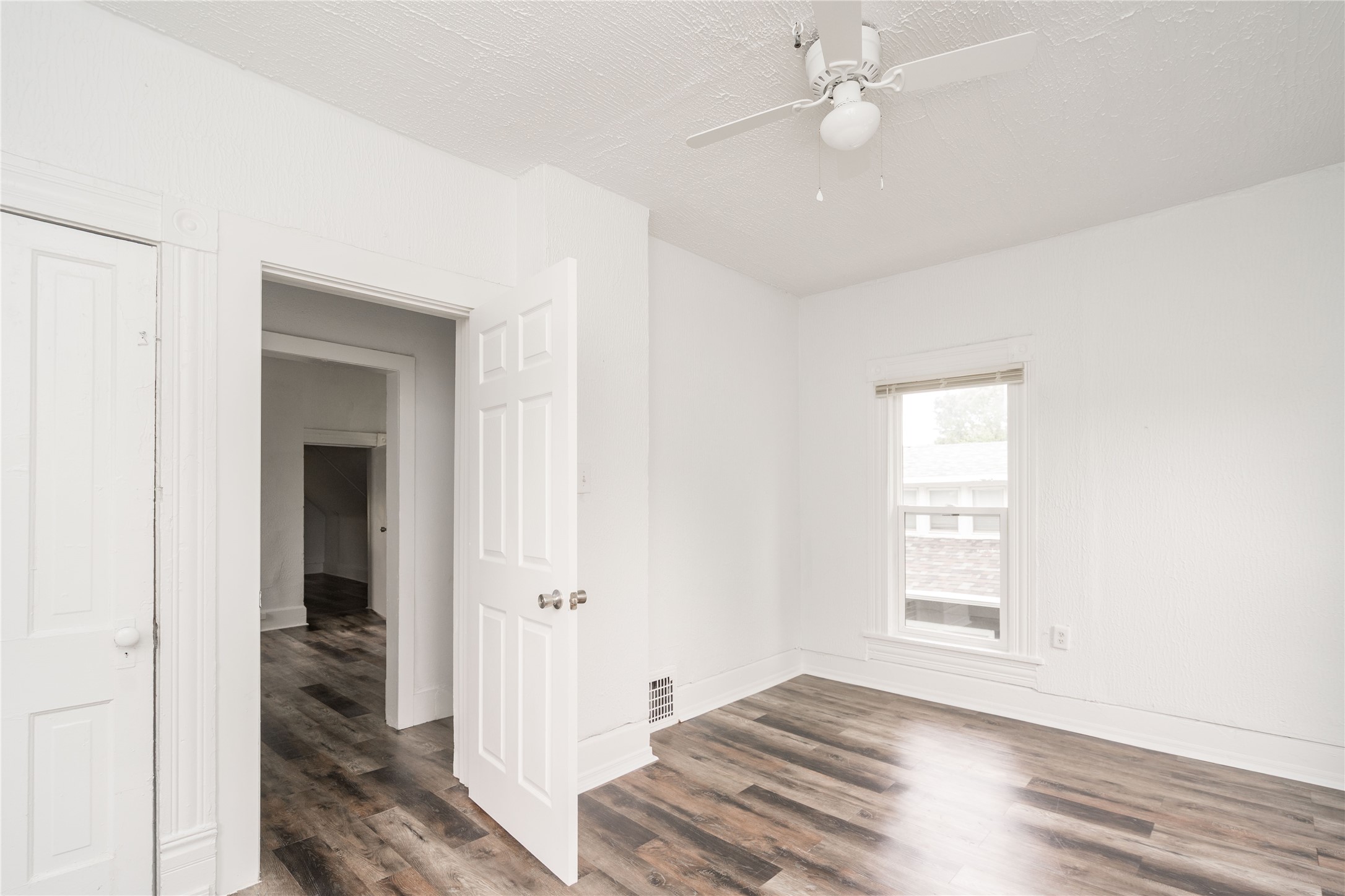 2112 Washington Avenue Property Photo 19