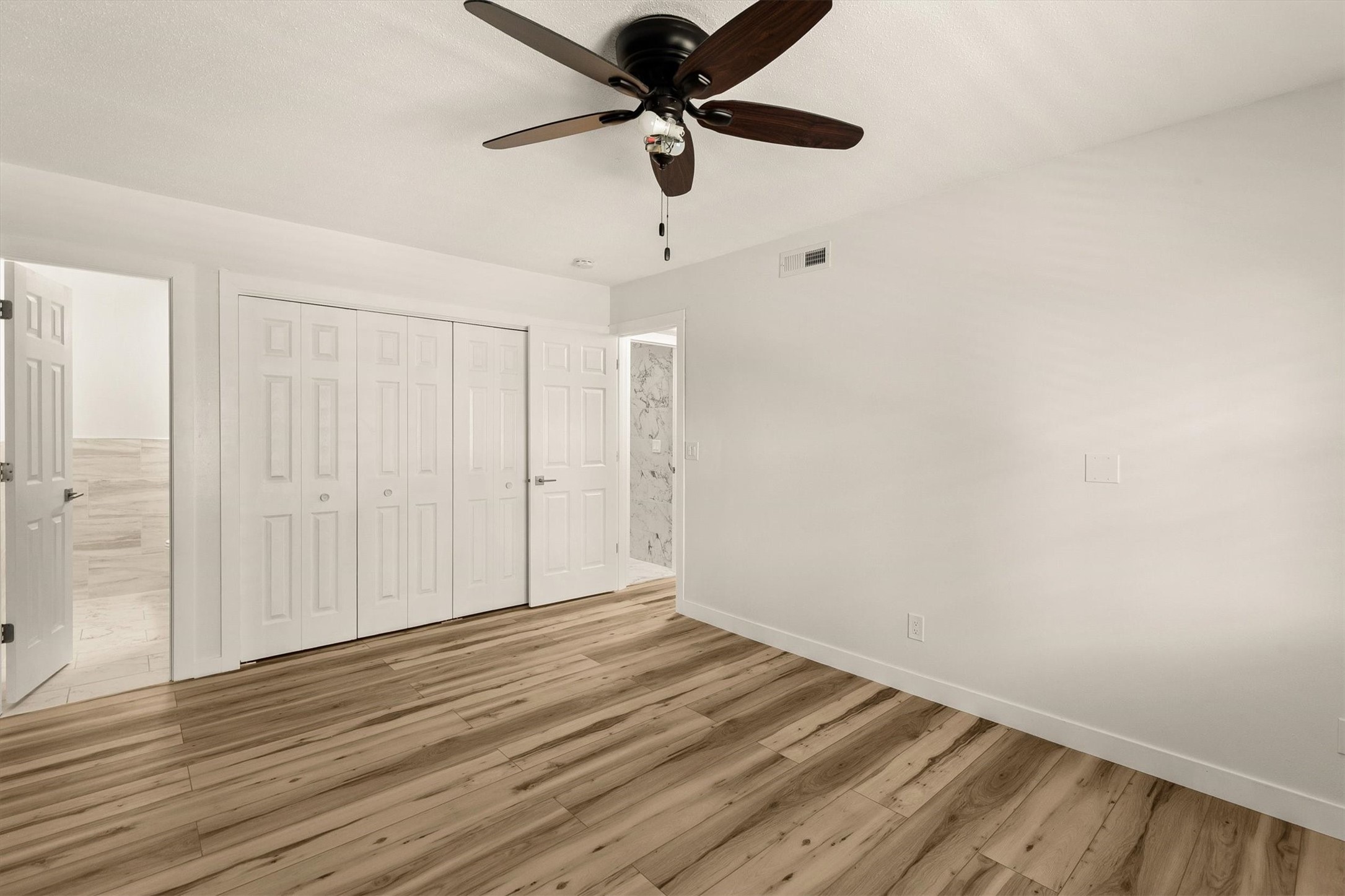 7815 Douglas Avenue 305 Property Photo 15