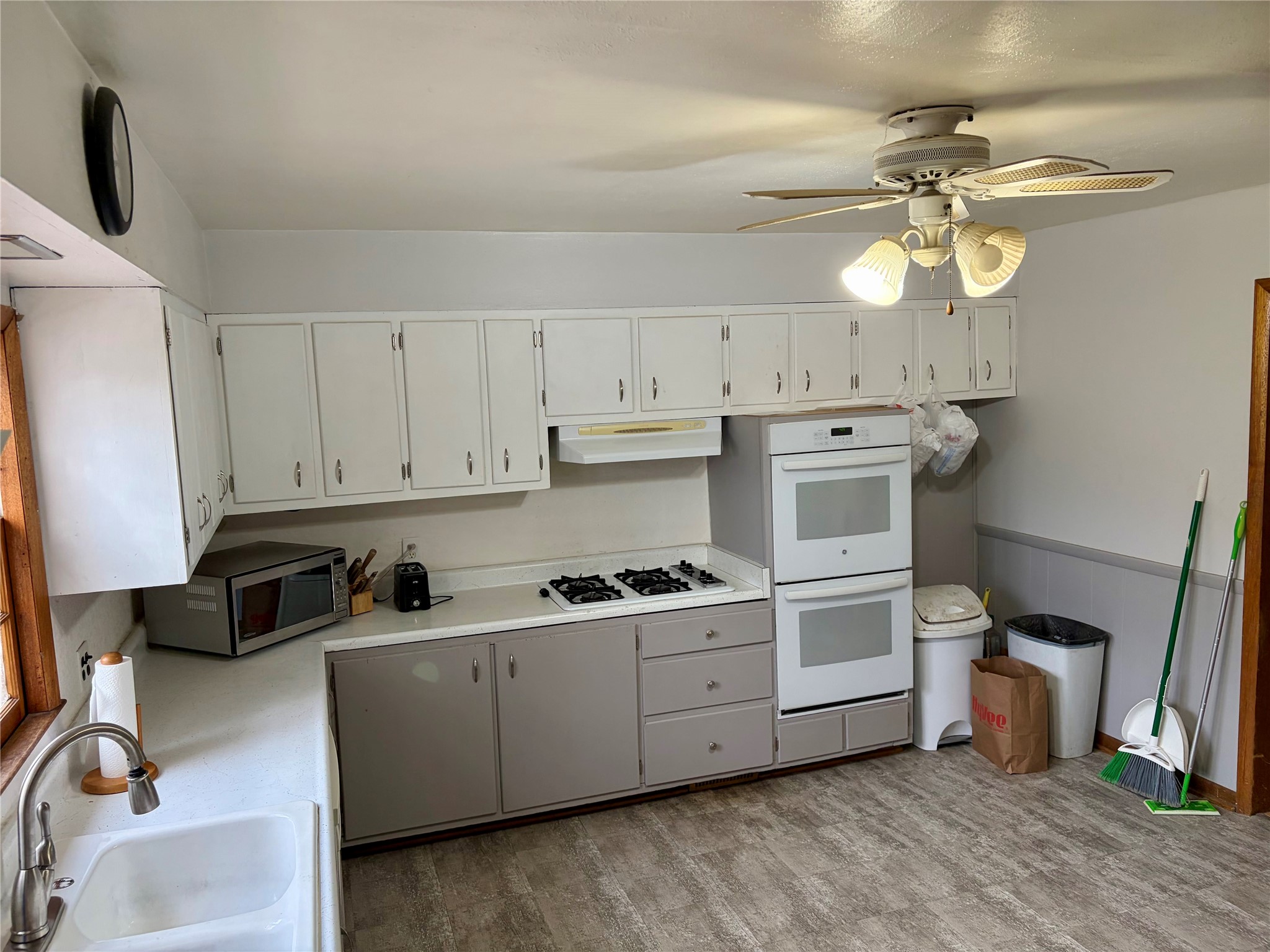 2210 S Union Street Property Photo 6