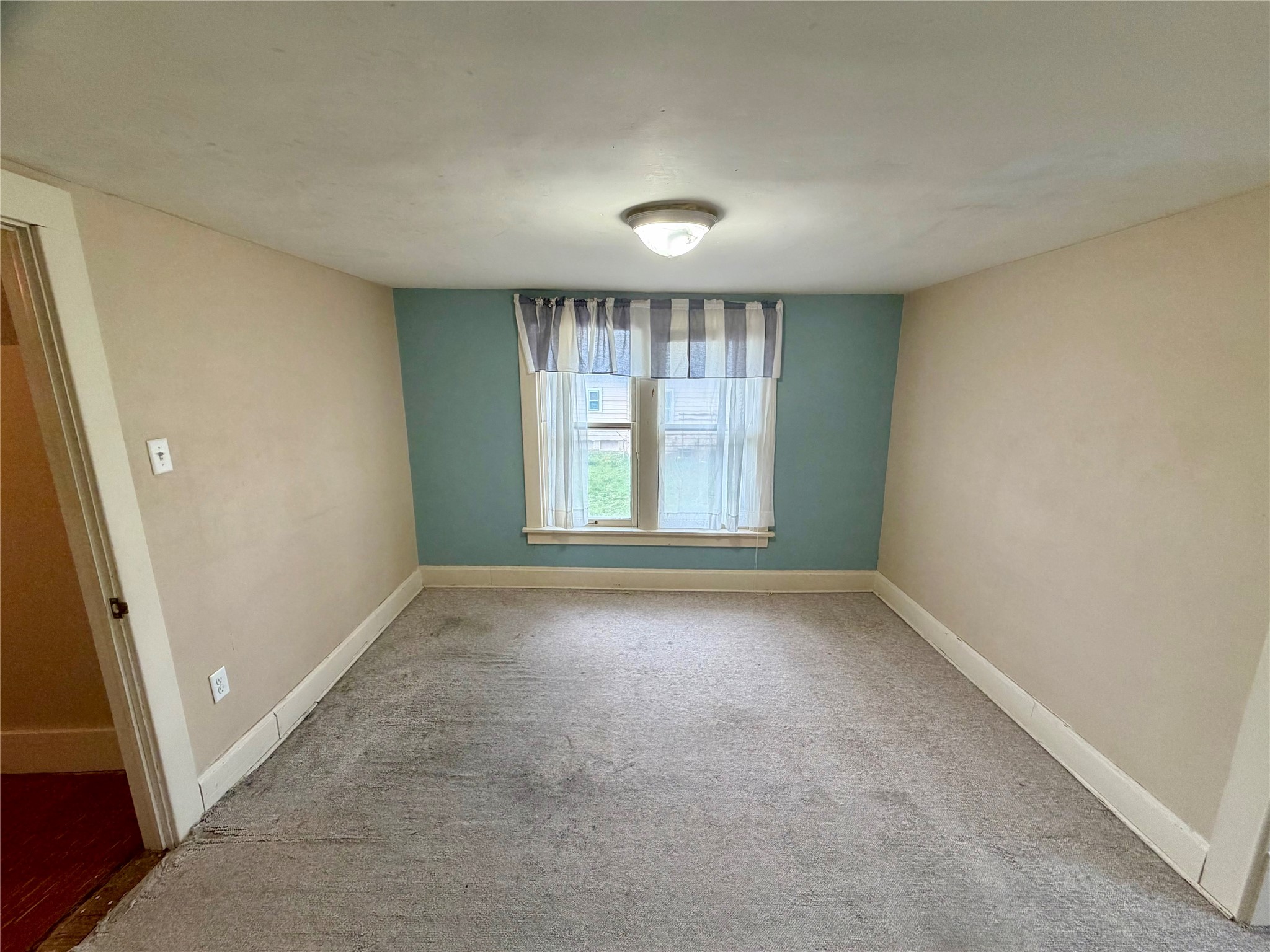 2210 S Union Street Property Photo 23