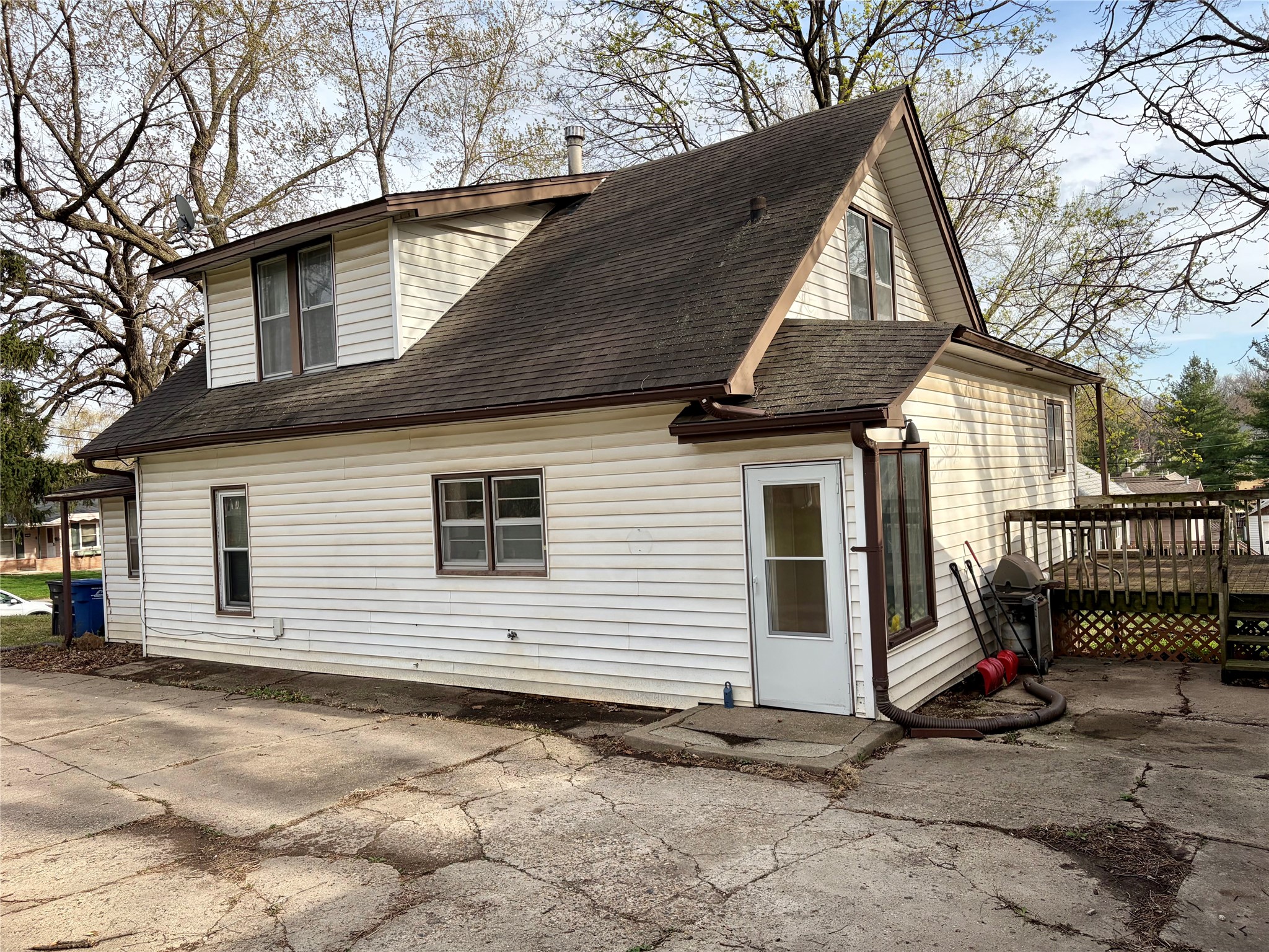 2210 S Union Street Property Photo 34