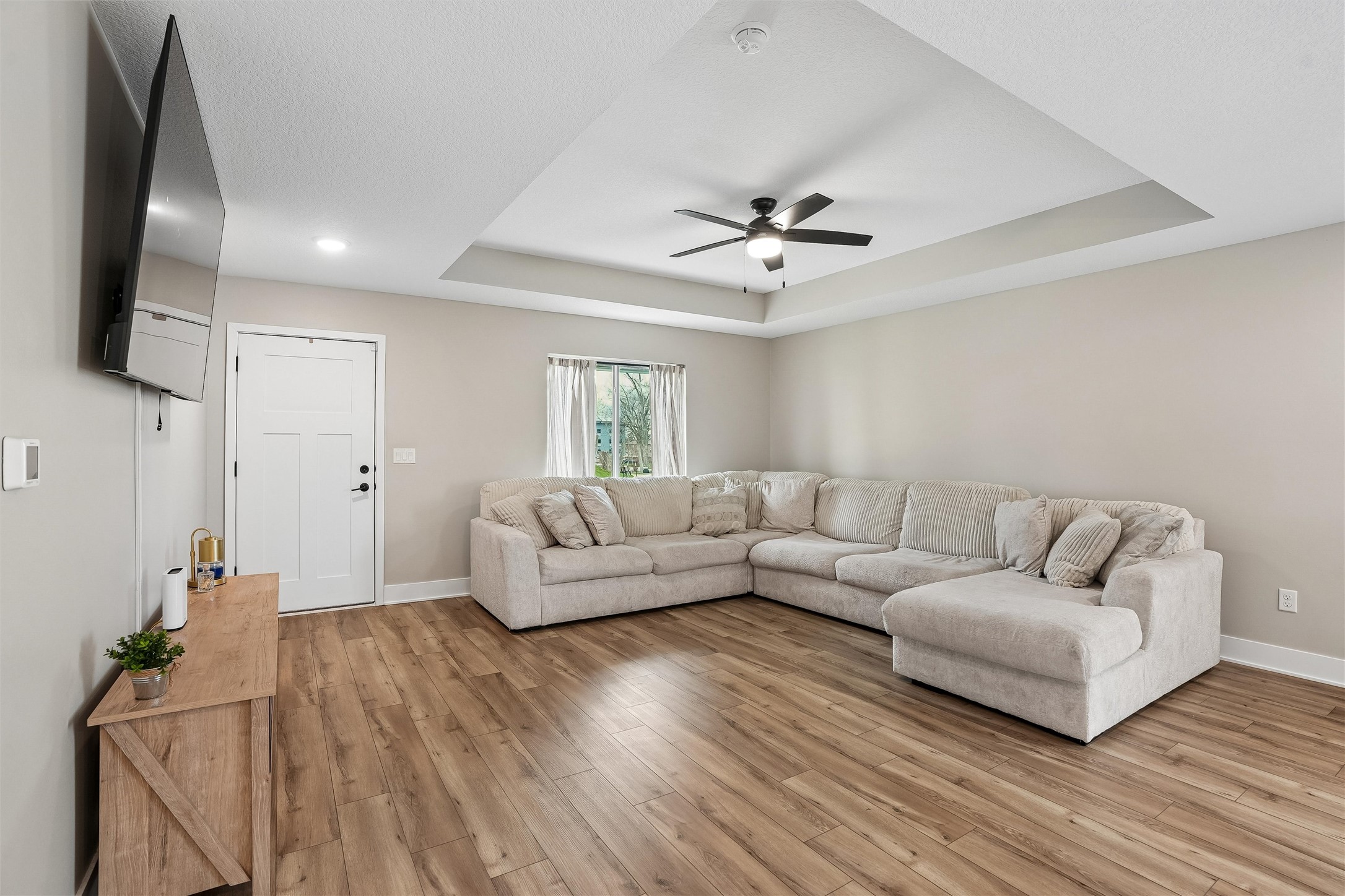 1620 Justice Way Property Photo 4