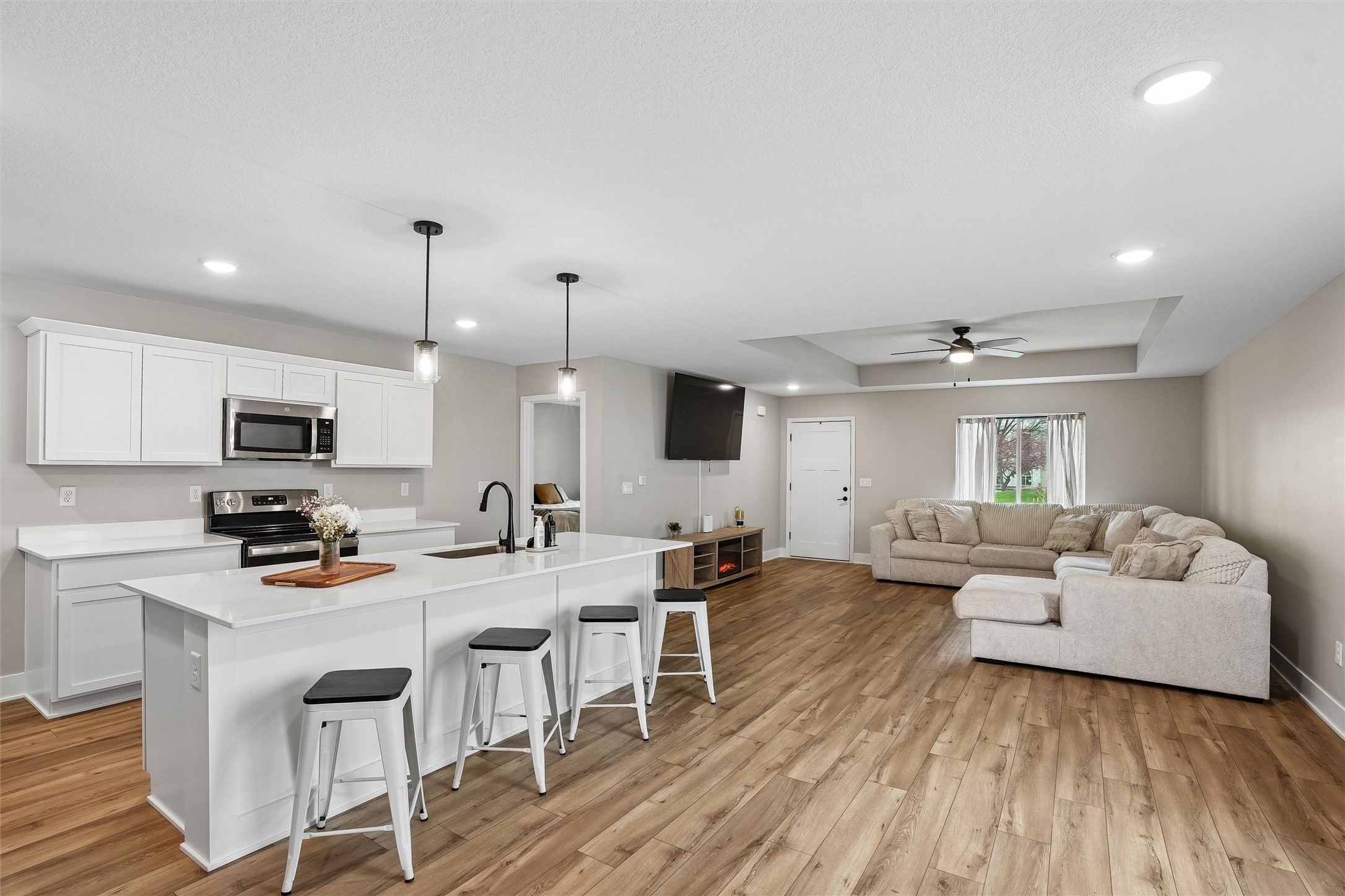 1620 Justice Way Property Photo 11