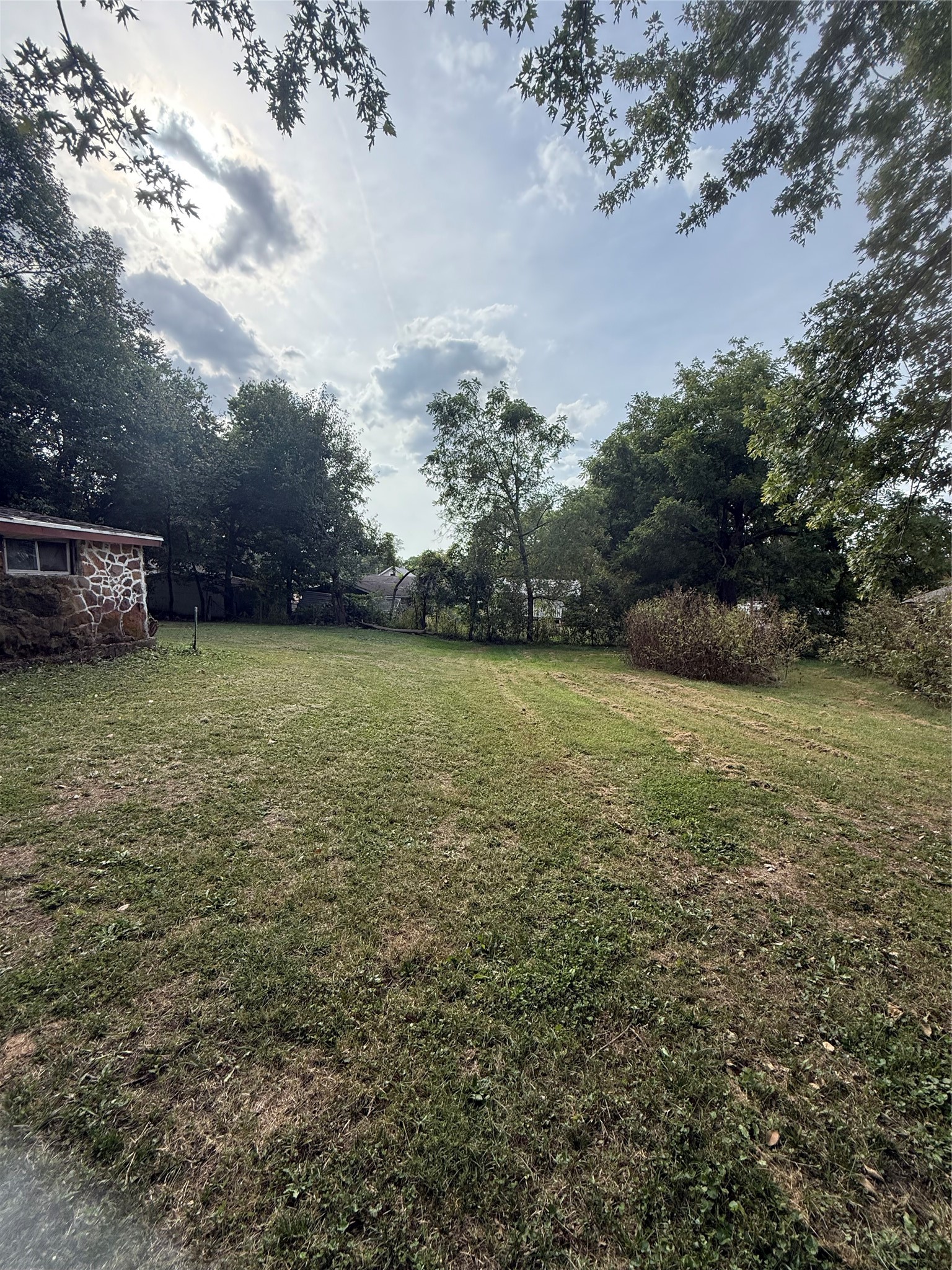 299 Hickory Street Property Photo 3