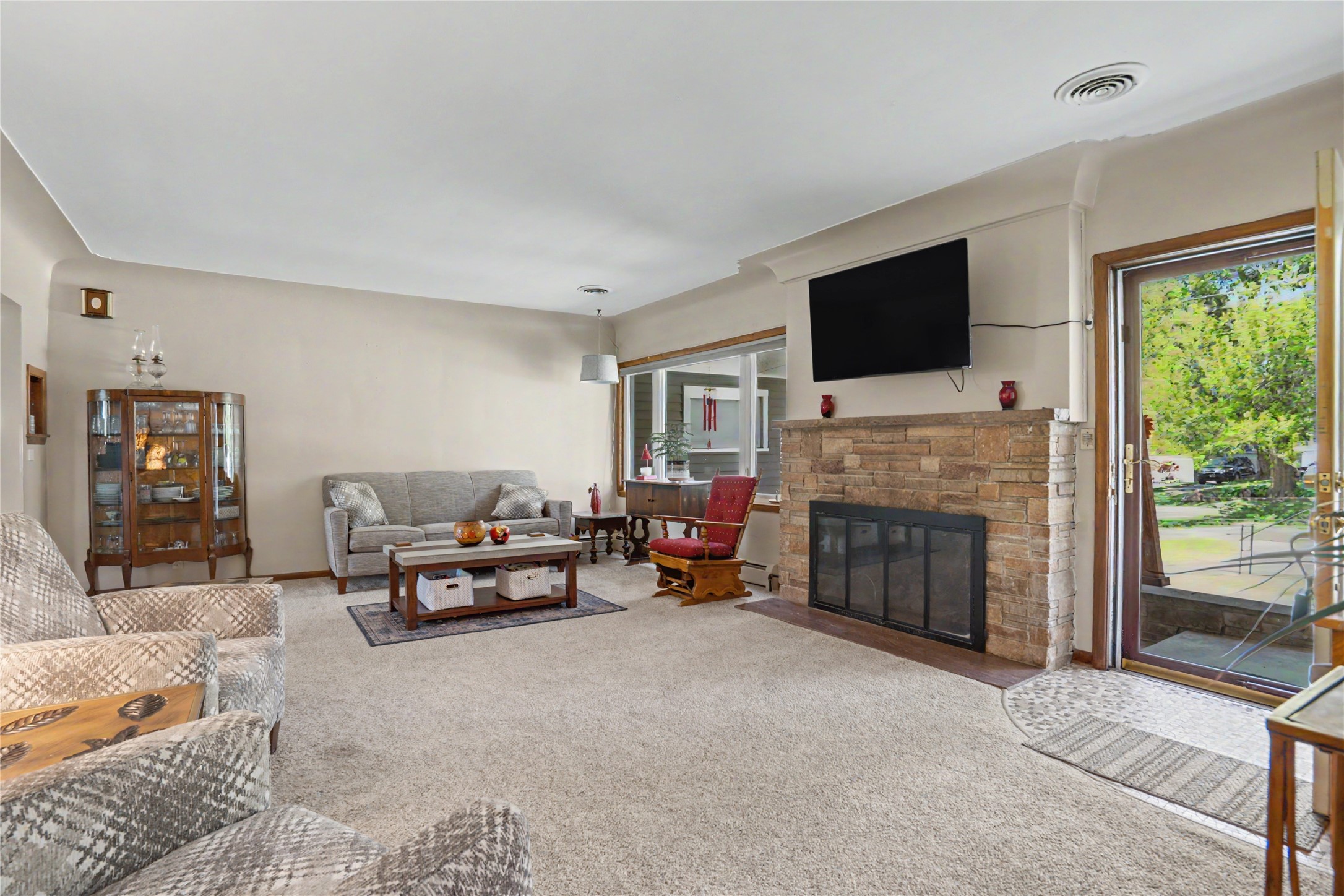 810 Adair Street Property Photo 5