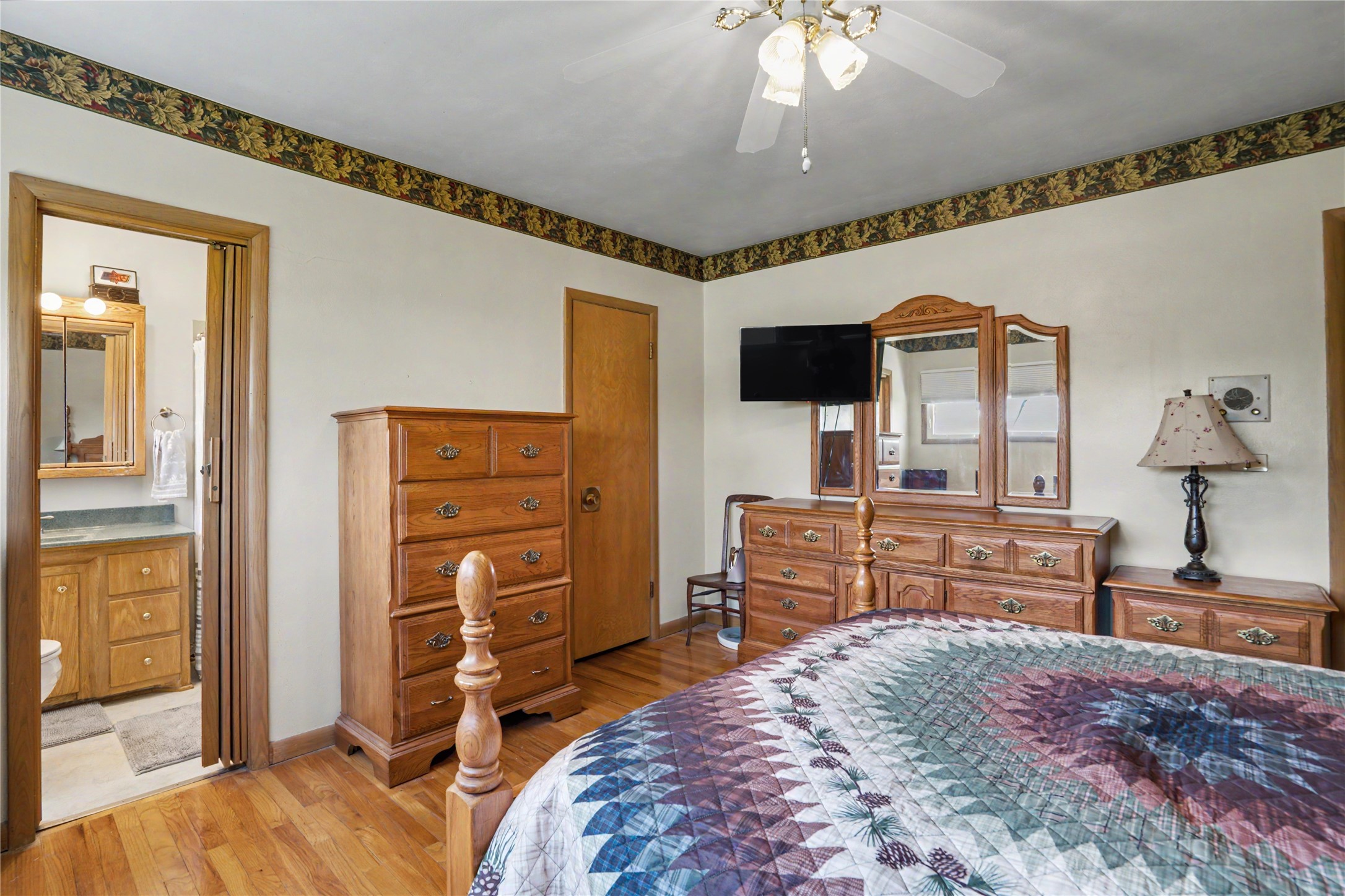 810 Adair Street Property Photo 12