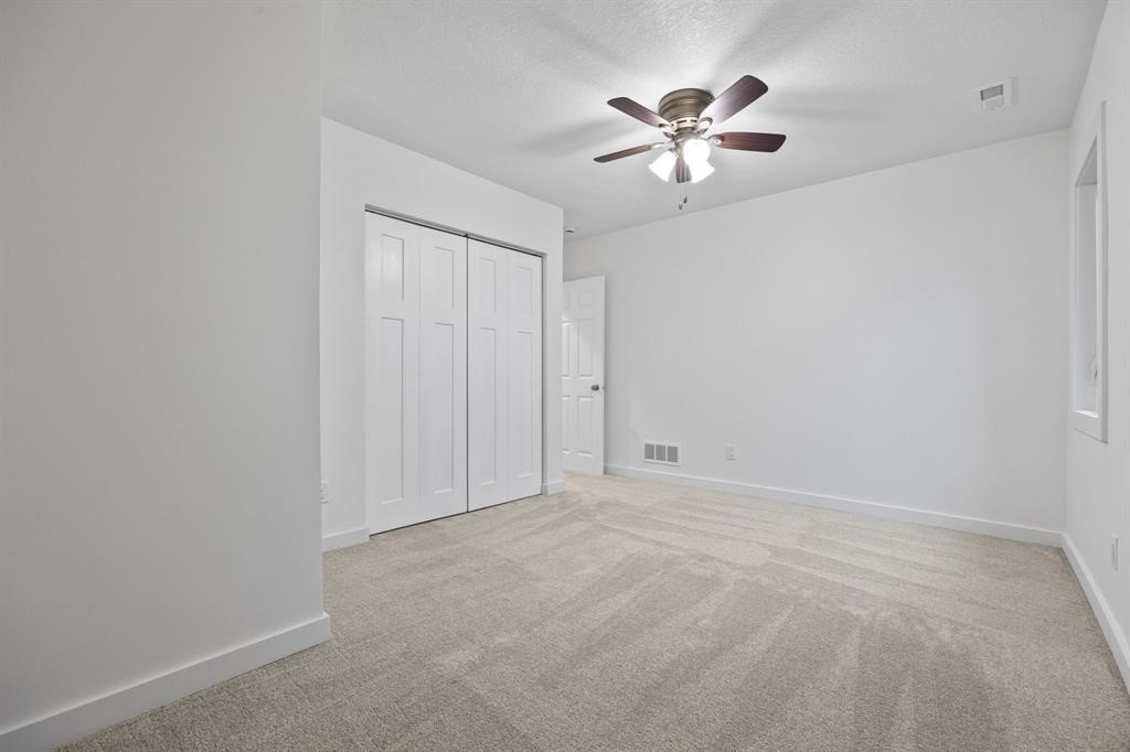 2505 E 40th Street Property Photo 19