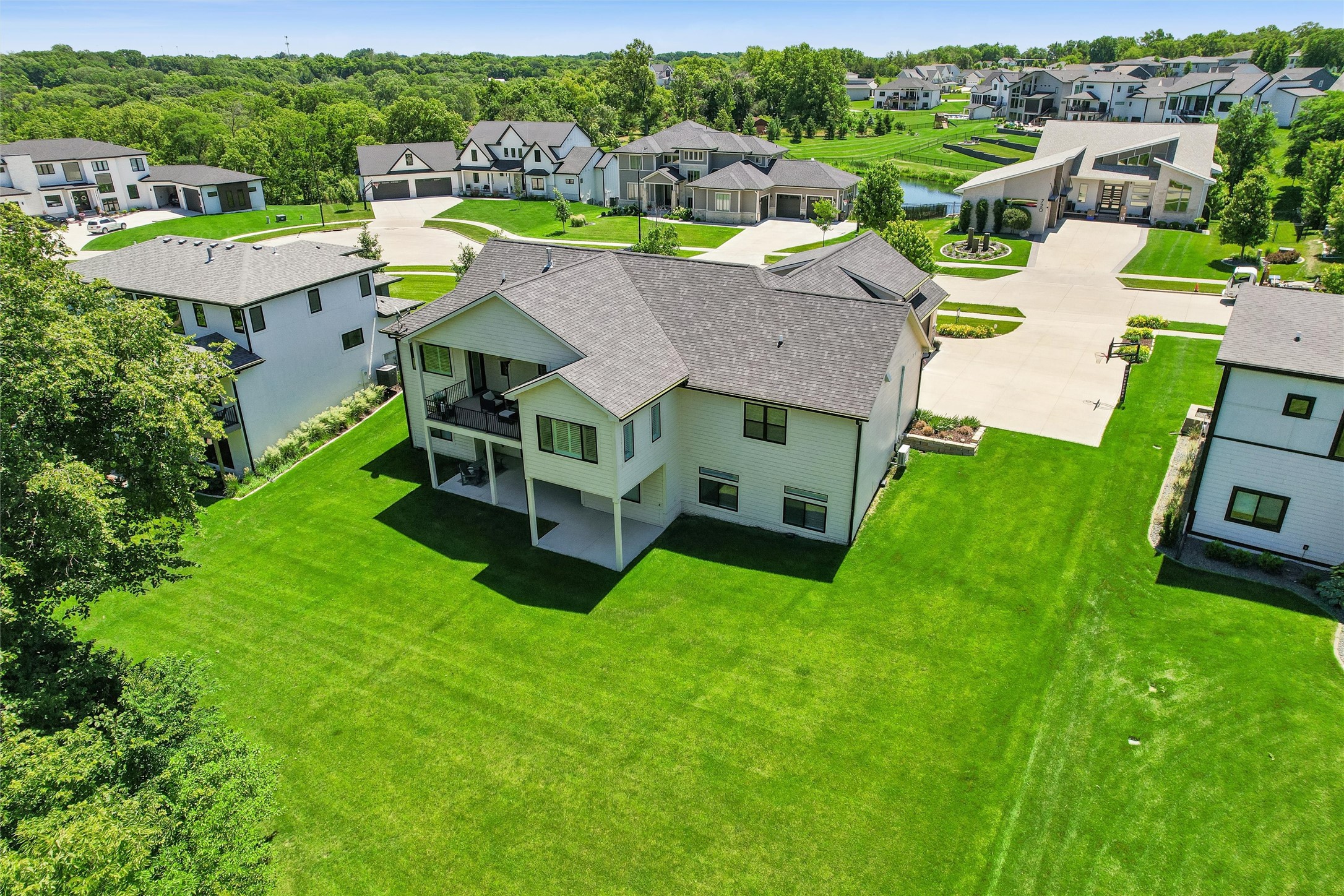 715 Century Circle Property Photo 2