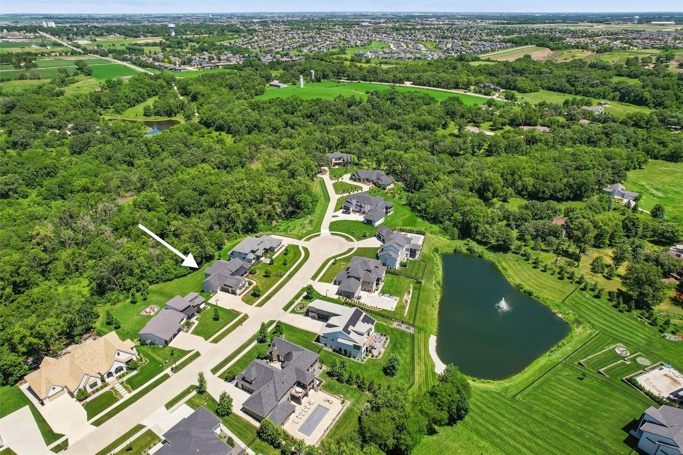 715 Century Circle Property Photo 3