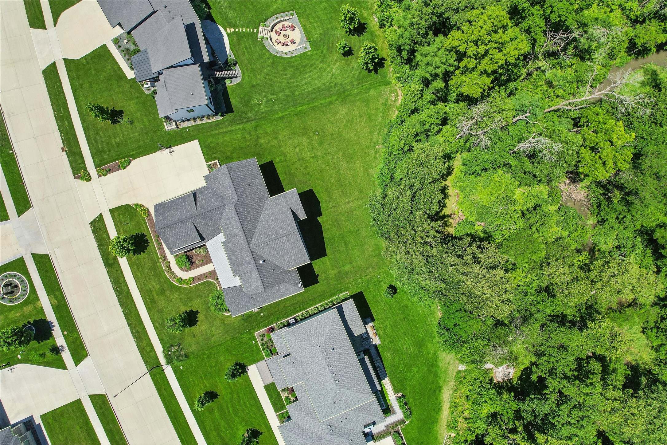 715 Century Circle Property Photo 4