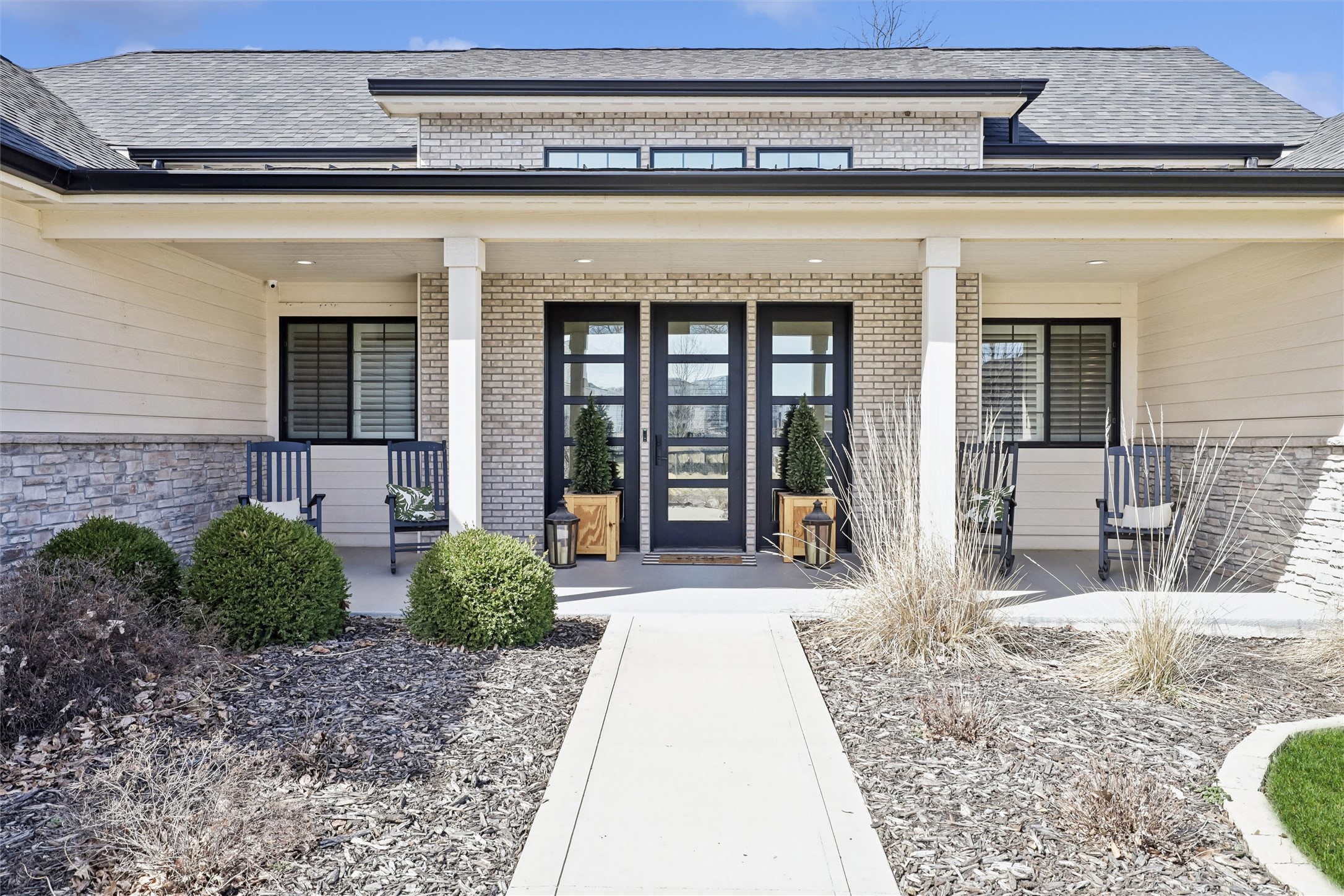 715 Century Circle Property Photo 32