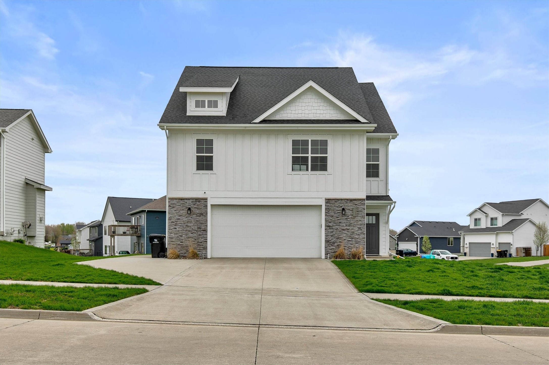 995 8th Street Property Photo