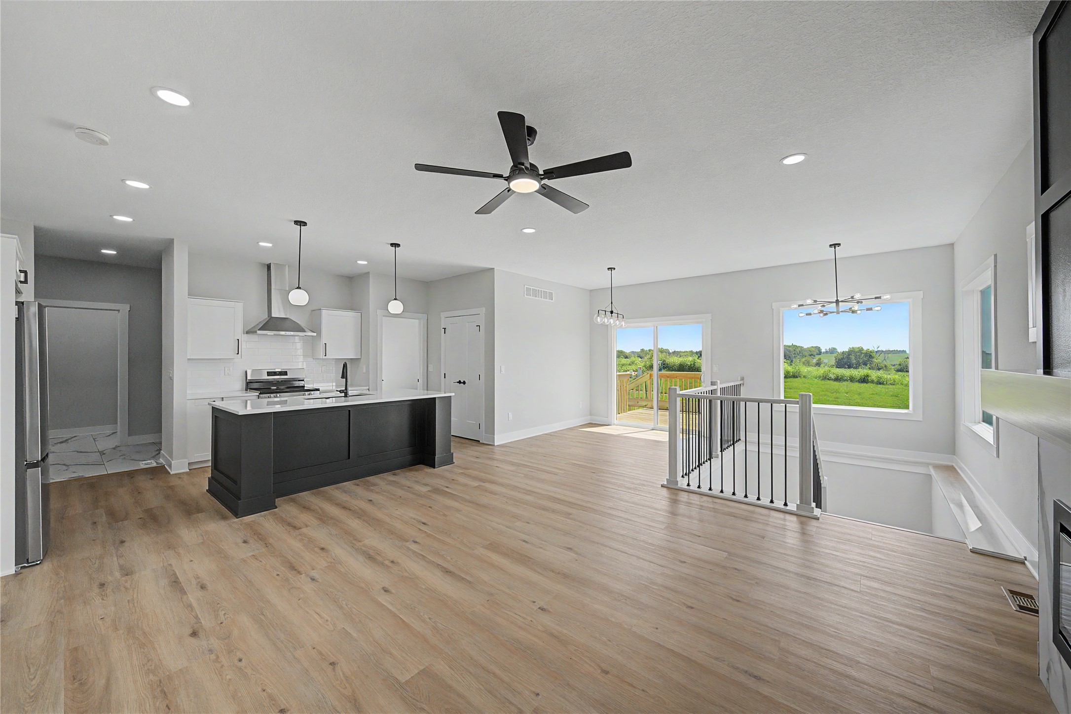 1946 Tuscany Drive Se Property Photo 4