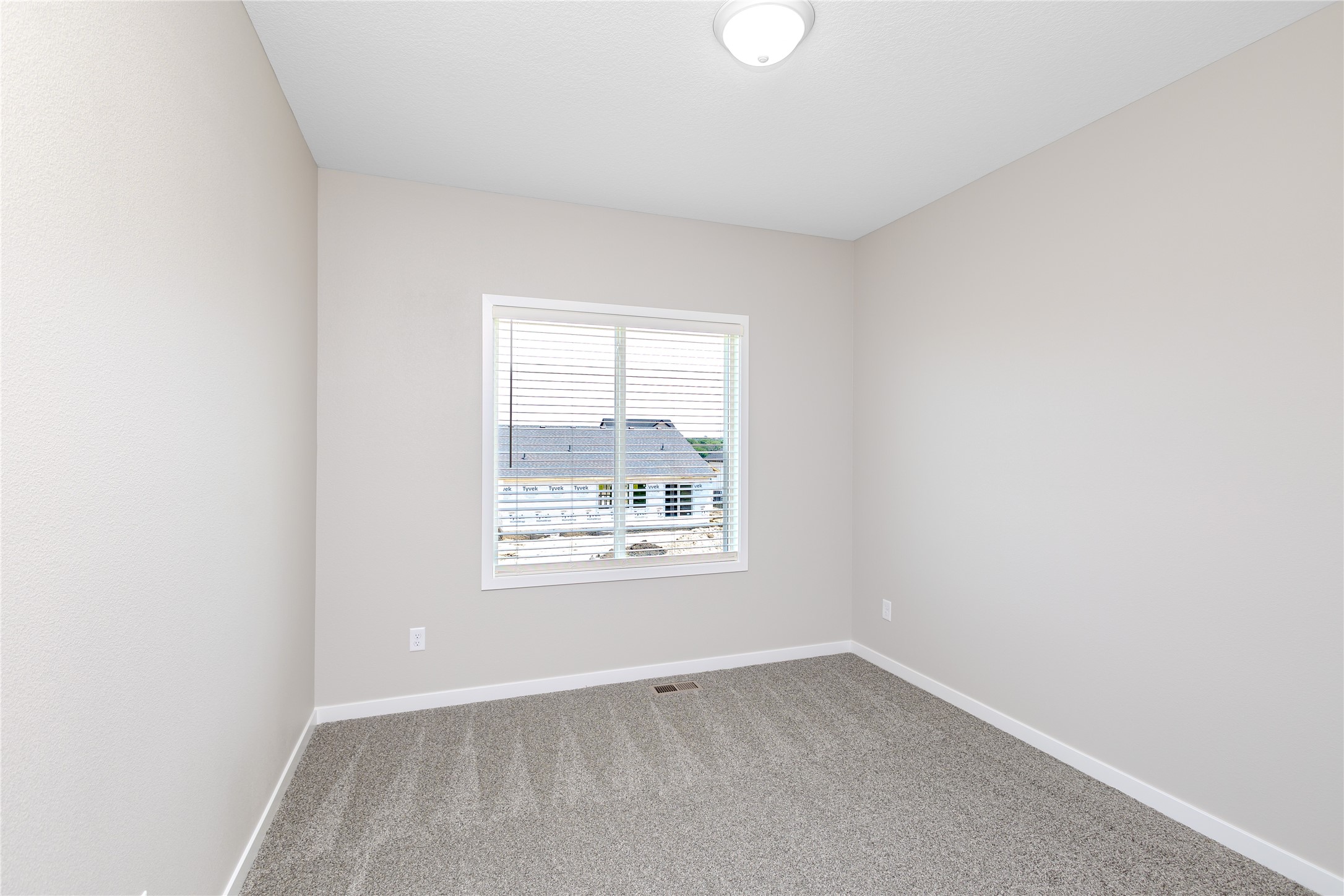 1683 20th Avenue Se Property Photo 19