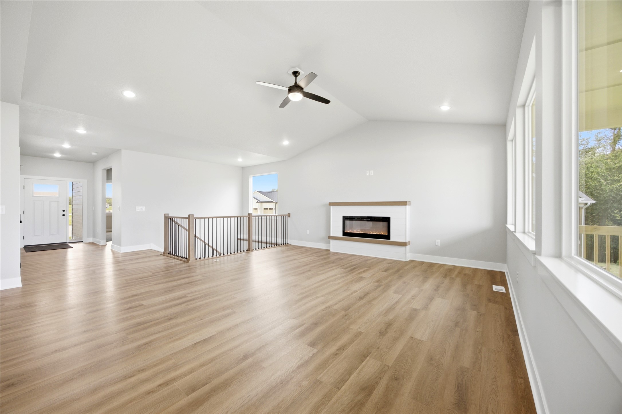1715 Roebling Road Property Photo 9